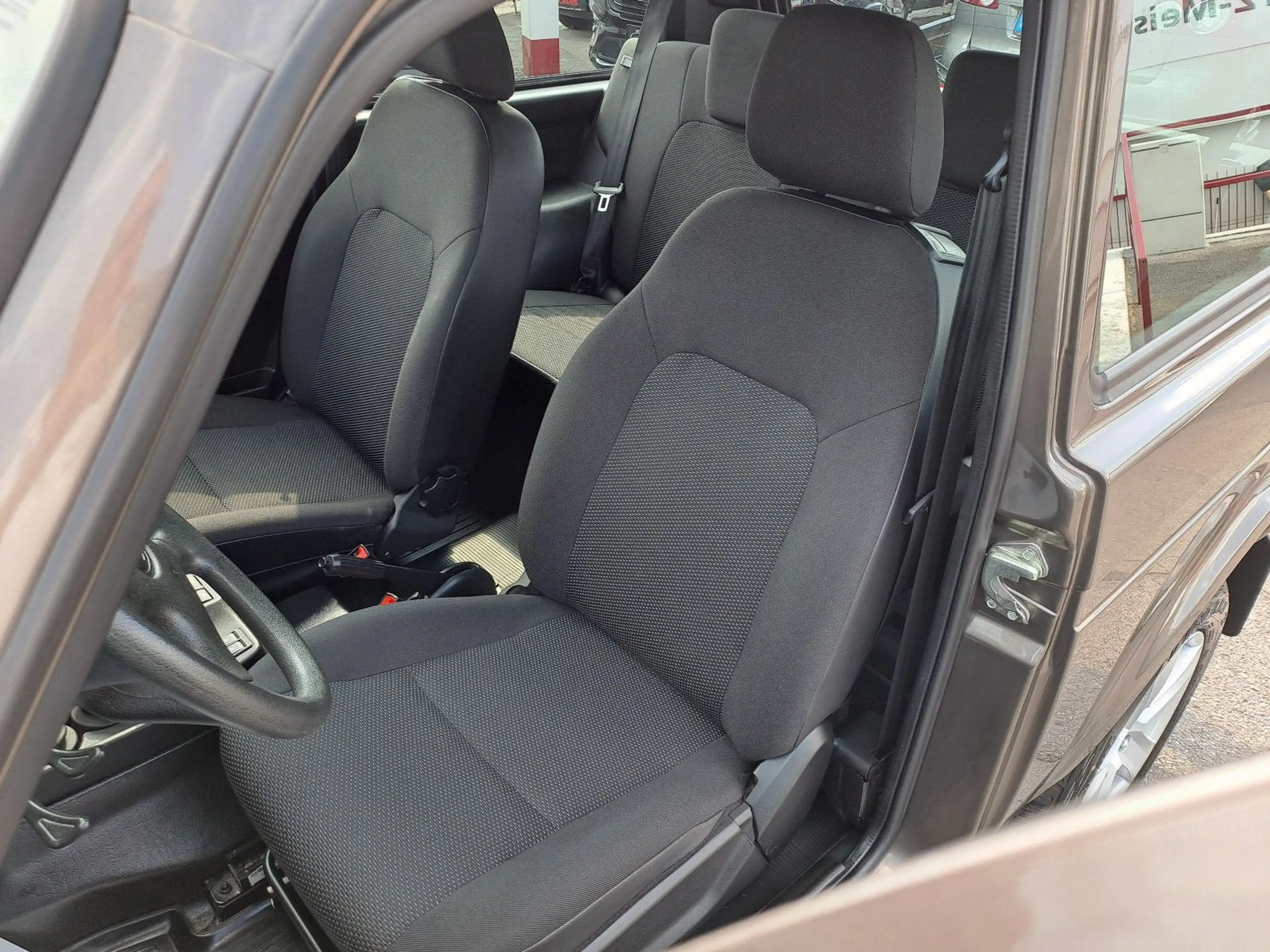 Lada Taiga Lada 4x4 *Sitzheizung*Allwetter*DAB*BT* — photo 7