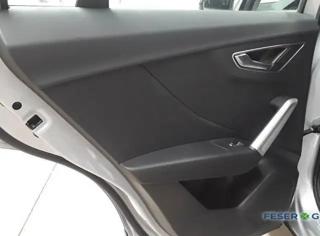 Audi Q2 view 5