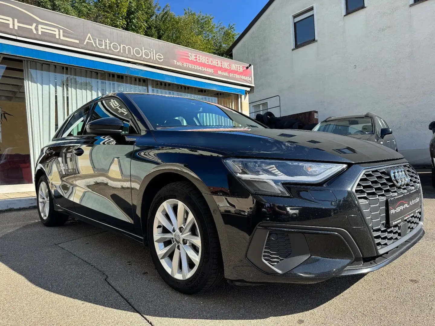 Audi A3 Sportback 35 TFSI*VIRTUAL*LEDER*LED*NAVI* Schwarz - 2