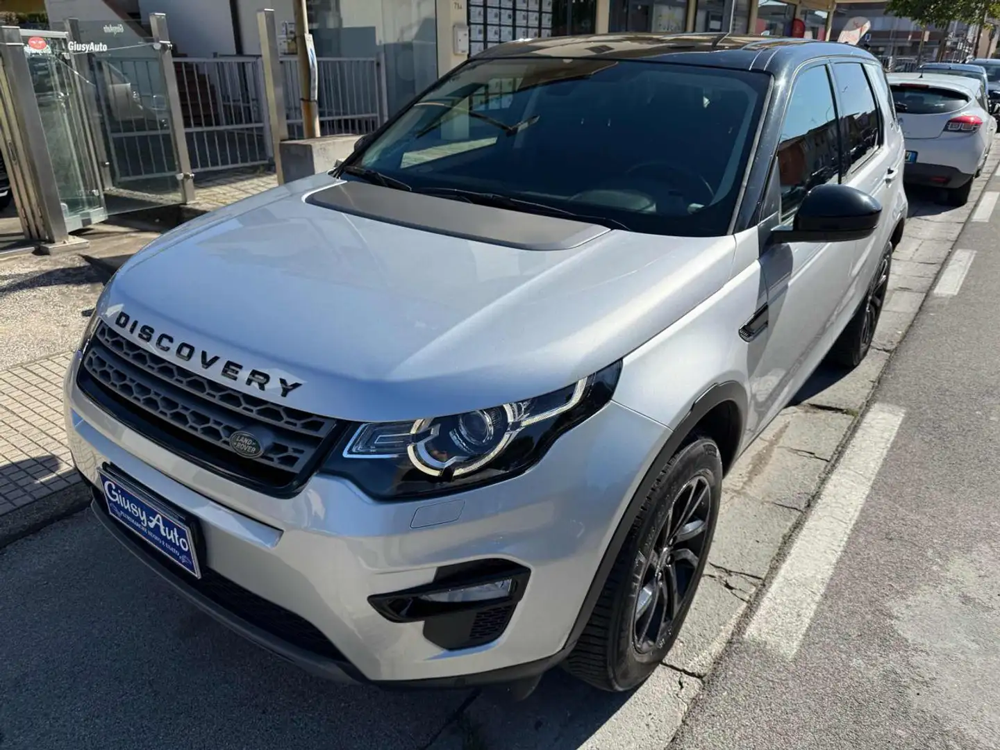 Land Rover Discovery Sport 2.0 TD4 150 CV Auto Gris - 1