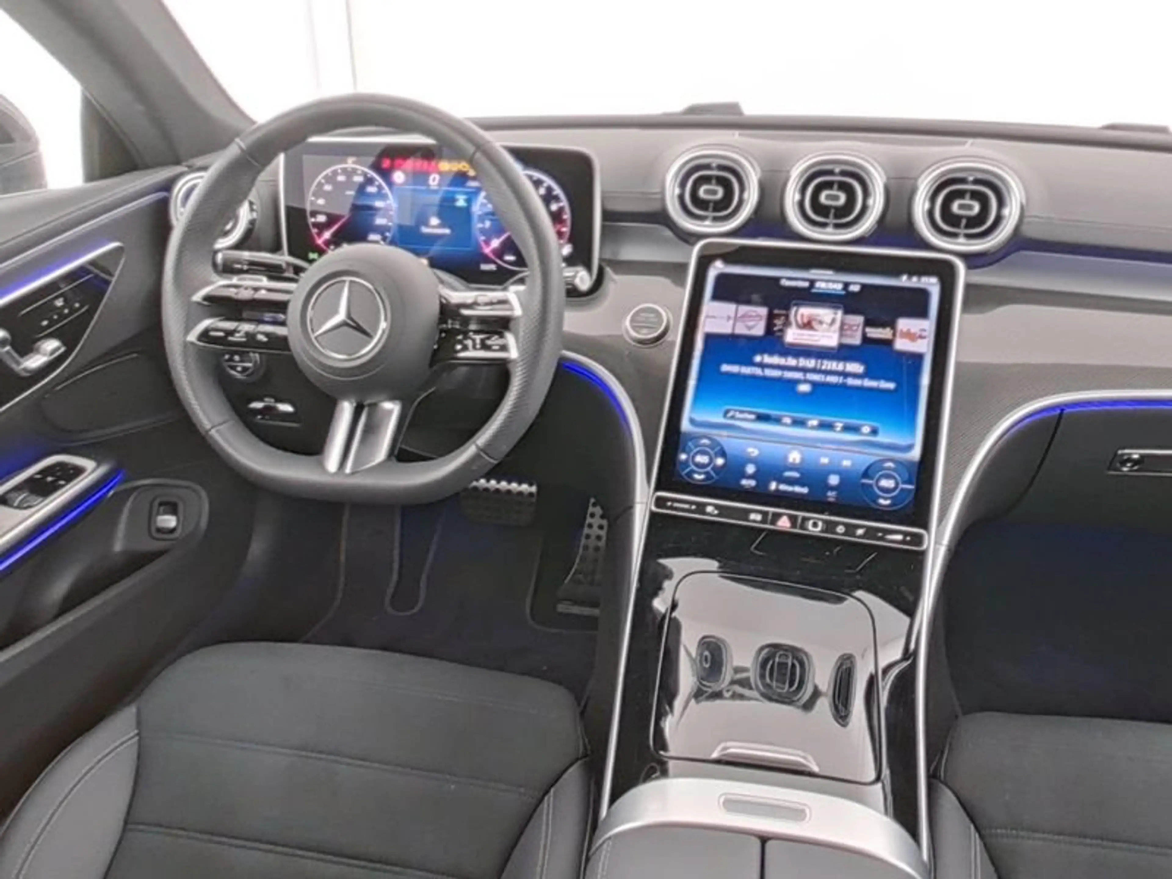 Mercedes-Benz CLE 200 4M AMG Distr./AHK/Pano/MBUX/PTS/360°/Tot — photo 6