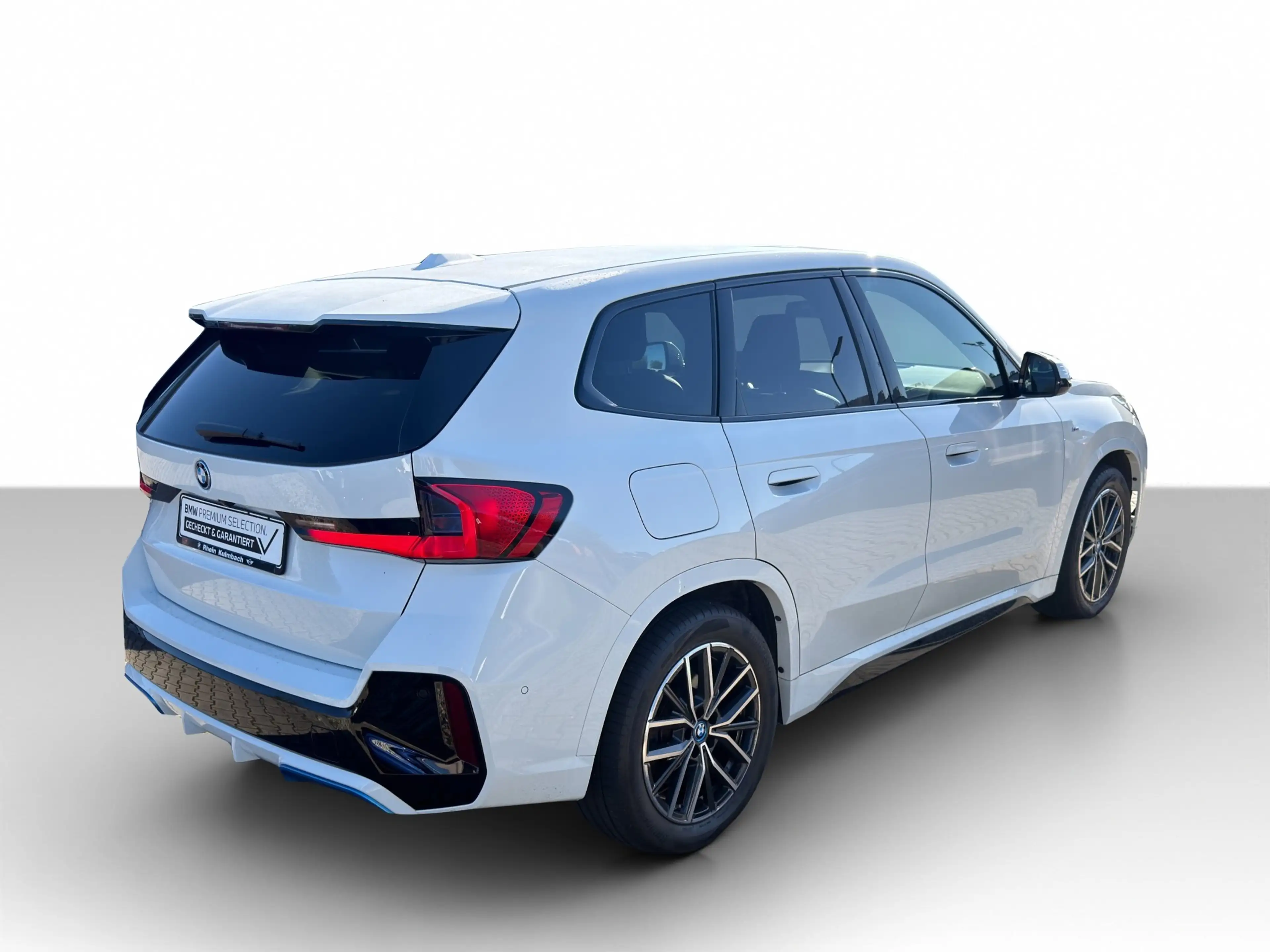 BMW iX1 xDrive30 M Sport Navi AdapLED ACC AHK ParkAs M Spo — photo 4