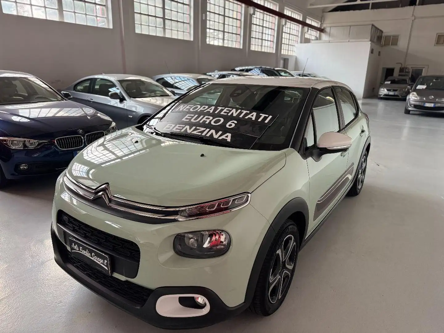 Citroen C3 PureTech 82 Shine - 1