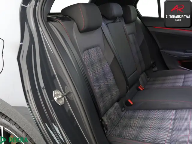 Volkswagen Golf view 13