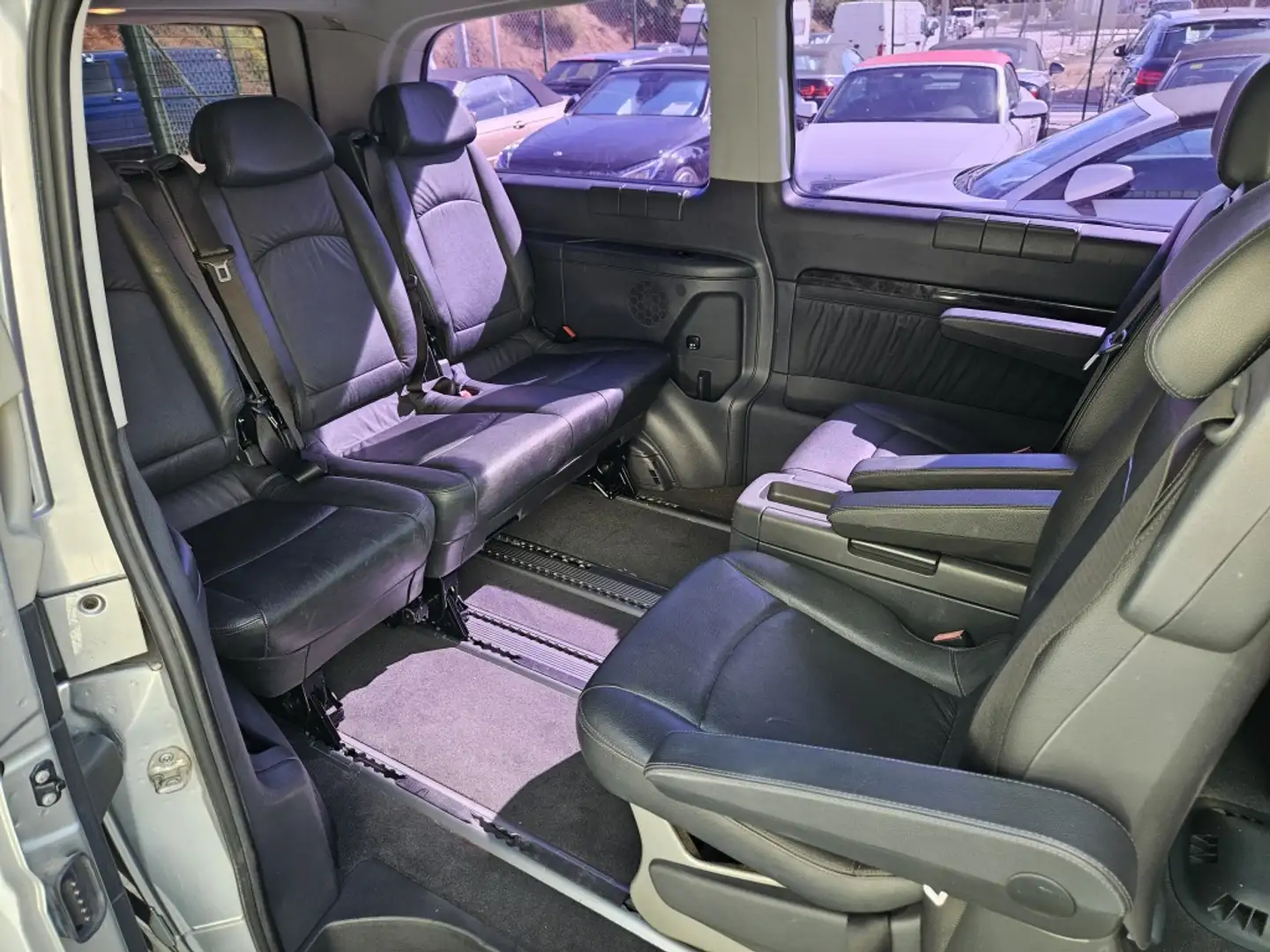 Mercedes-Benz Viano 2.2CDI Ambiente Larga 4M Aut. Plateado - 2