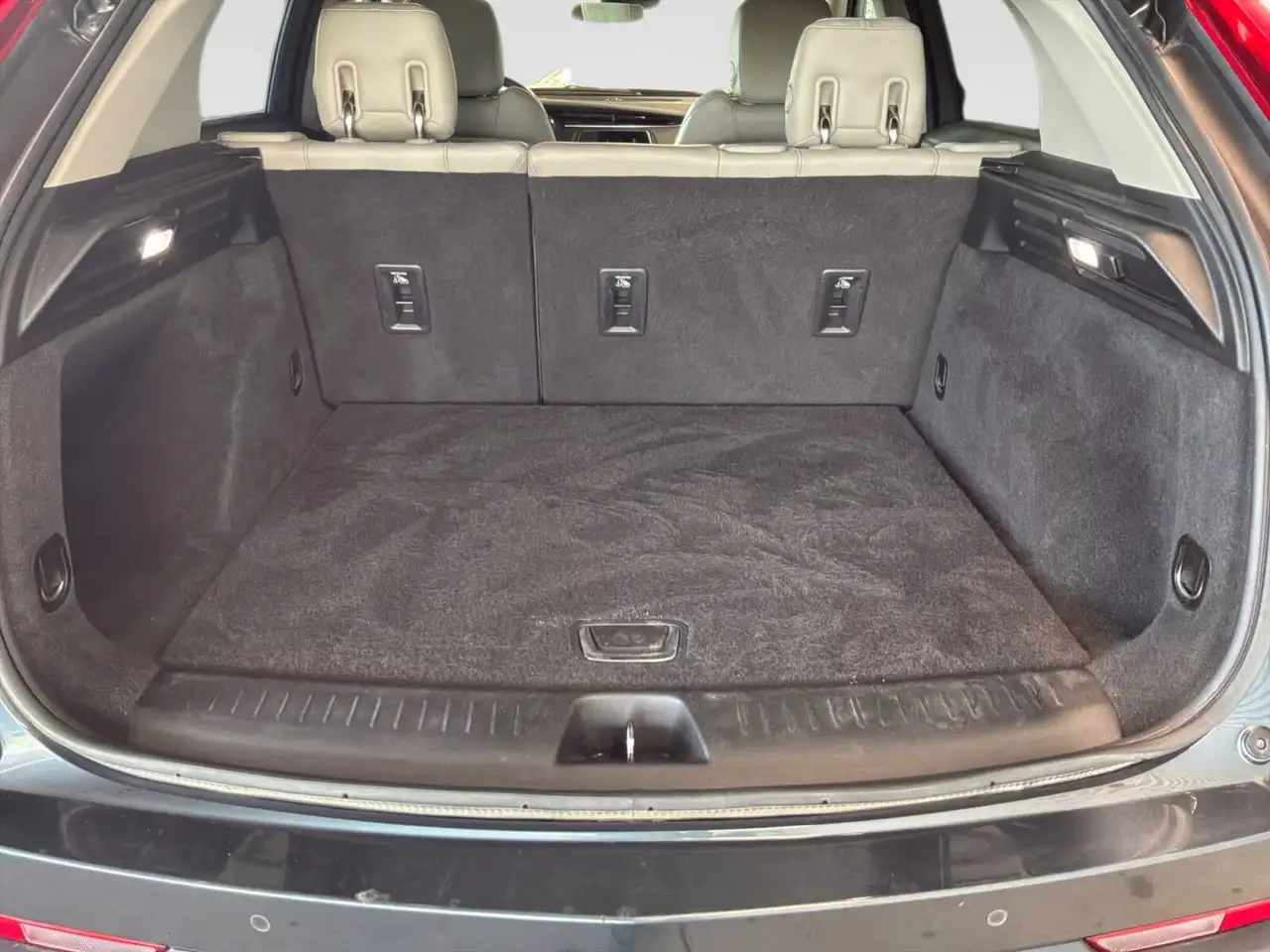 Cadillac XT4 снимка Cadillac XT4