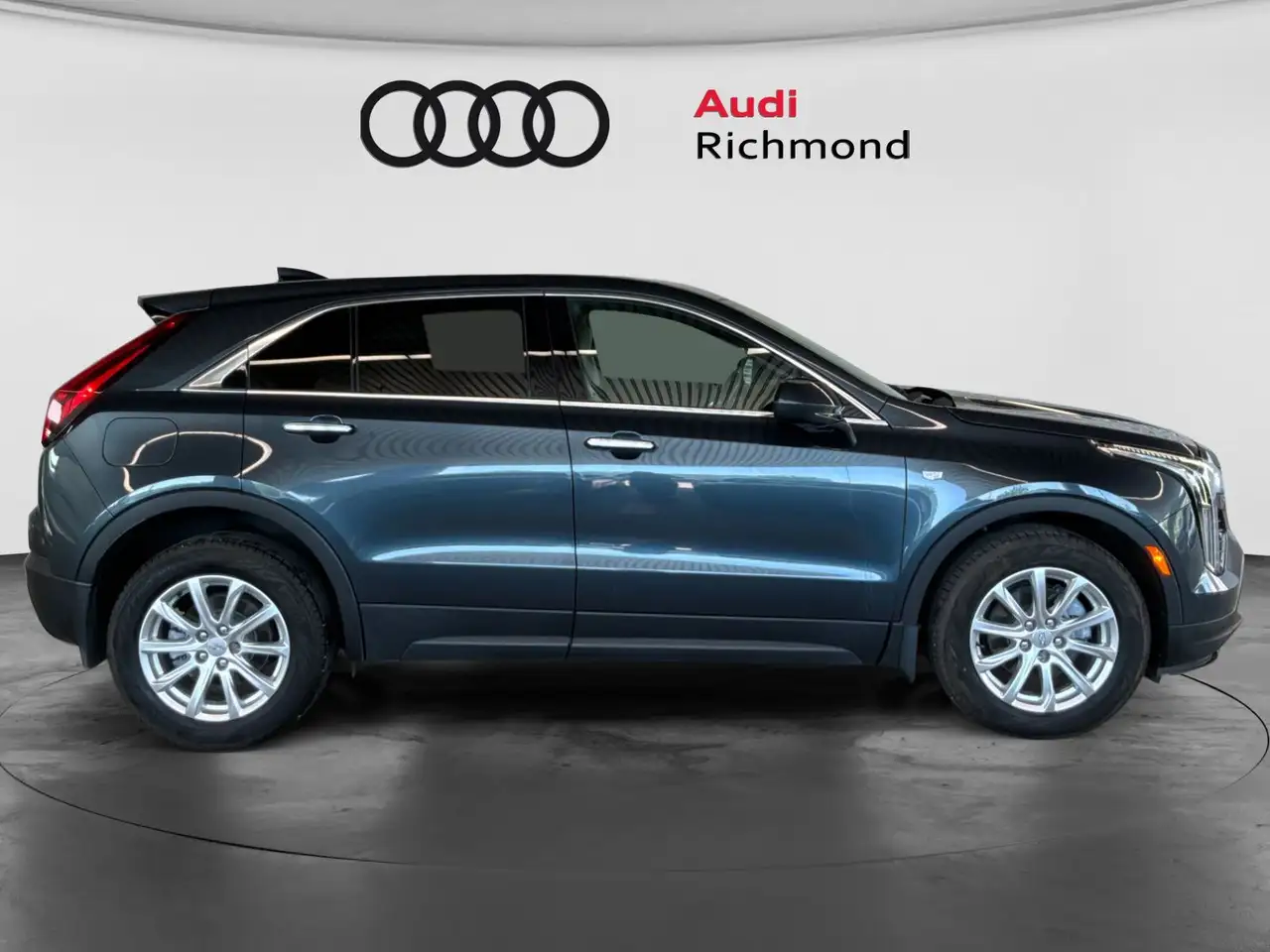 Cadillac XT4 снимка Cadillac XT4