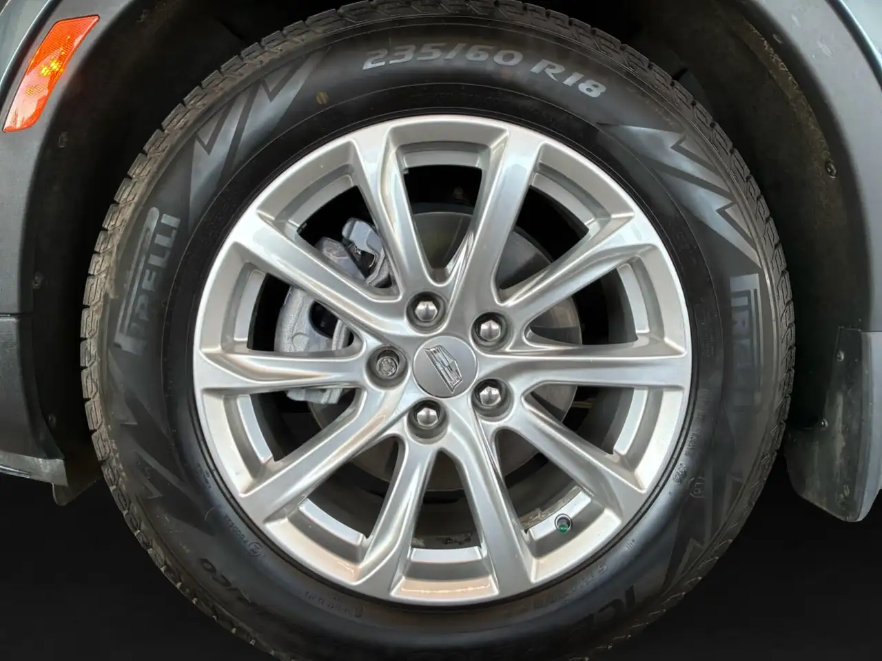 Cadillac XT4 снимка Cadillac XT4