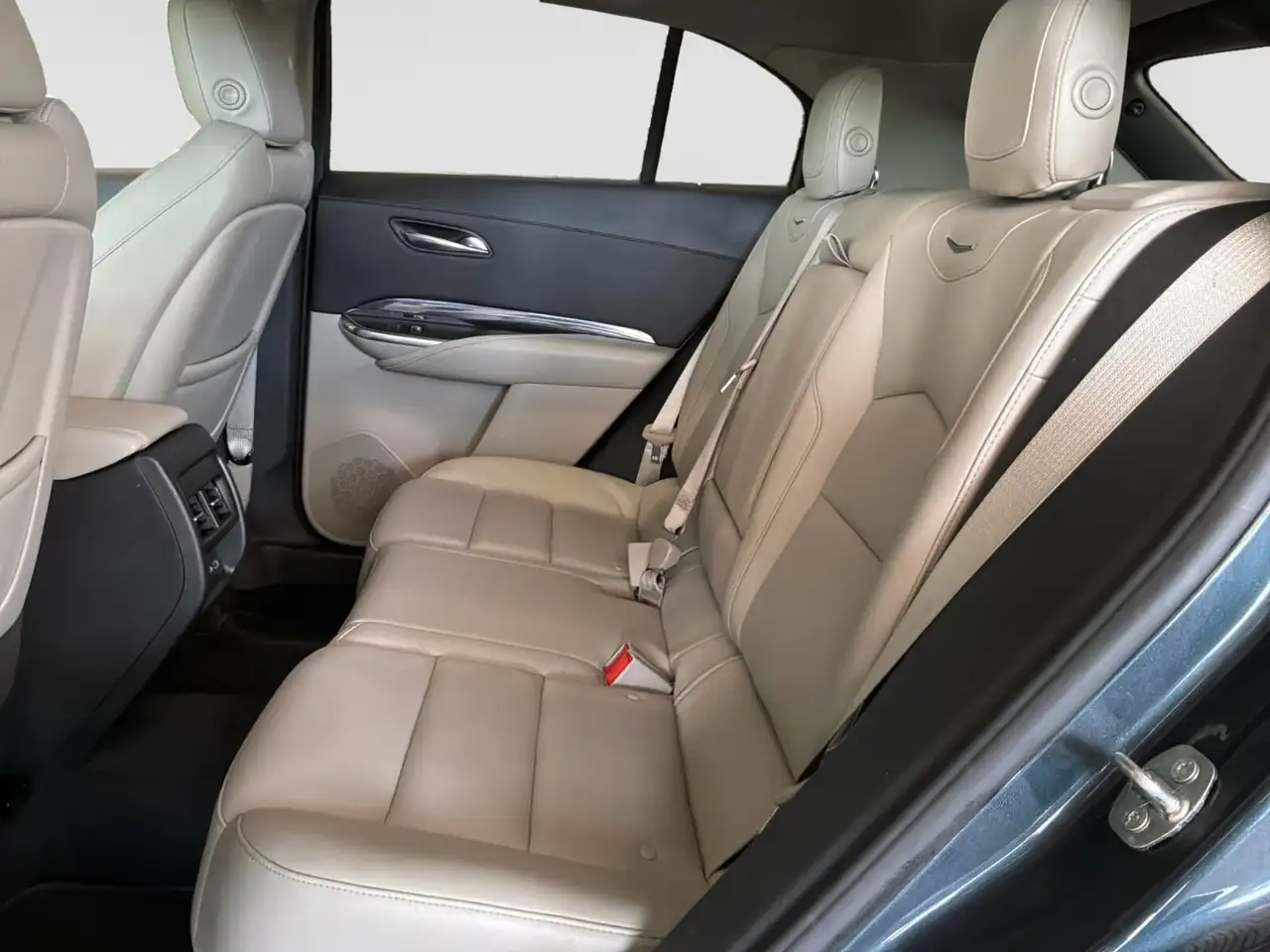 Cadillac XT4 снимка Cadillac XT4