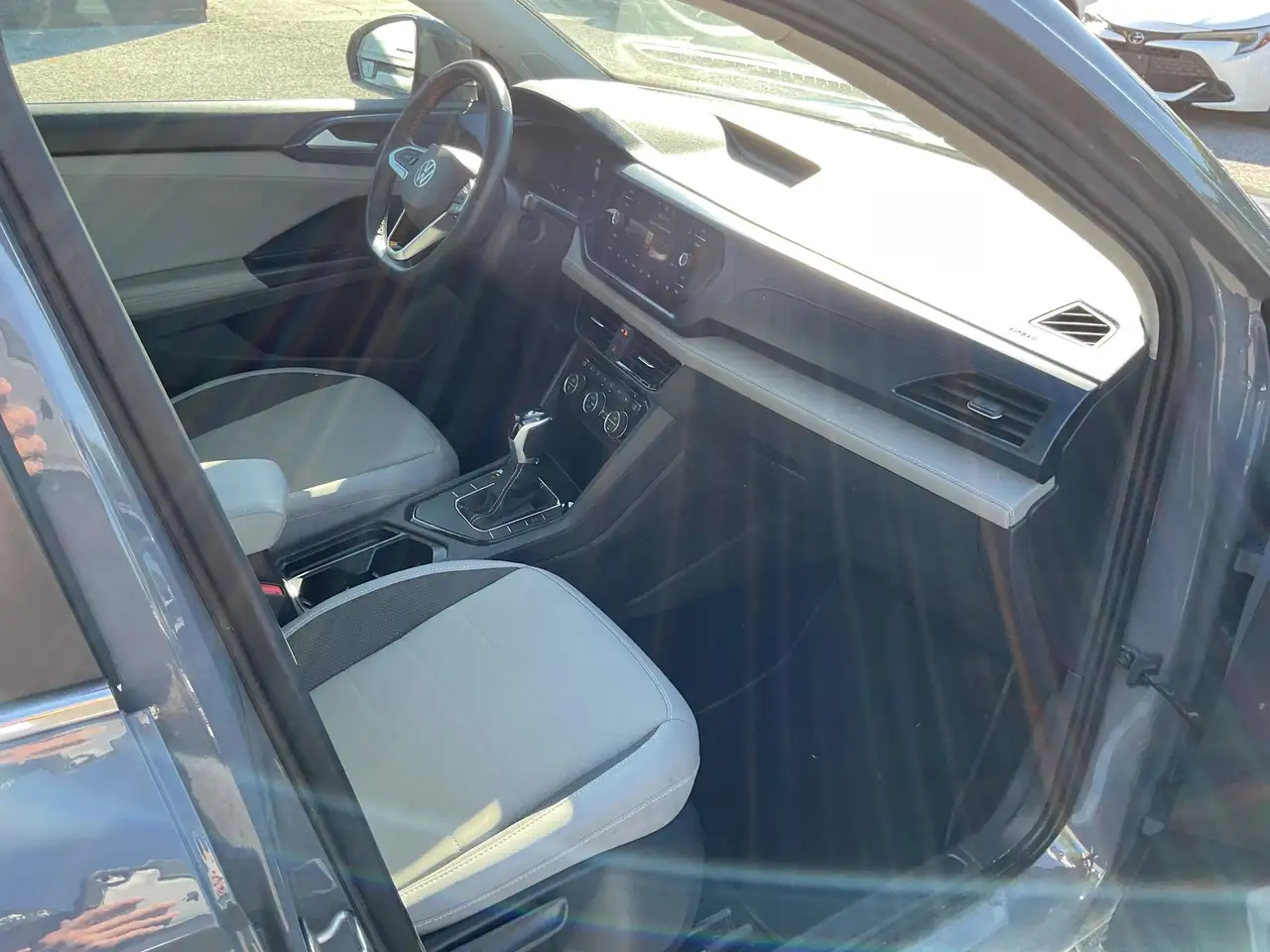 Volkswagen Taos снимка Volkswagen Taos