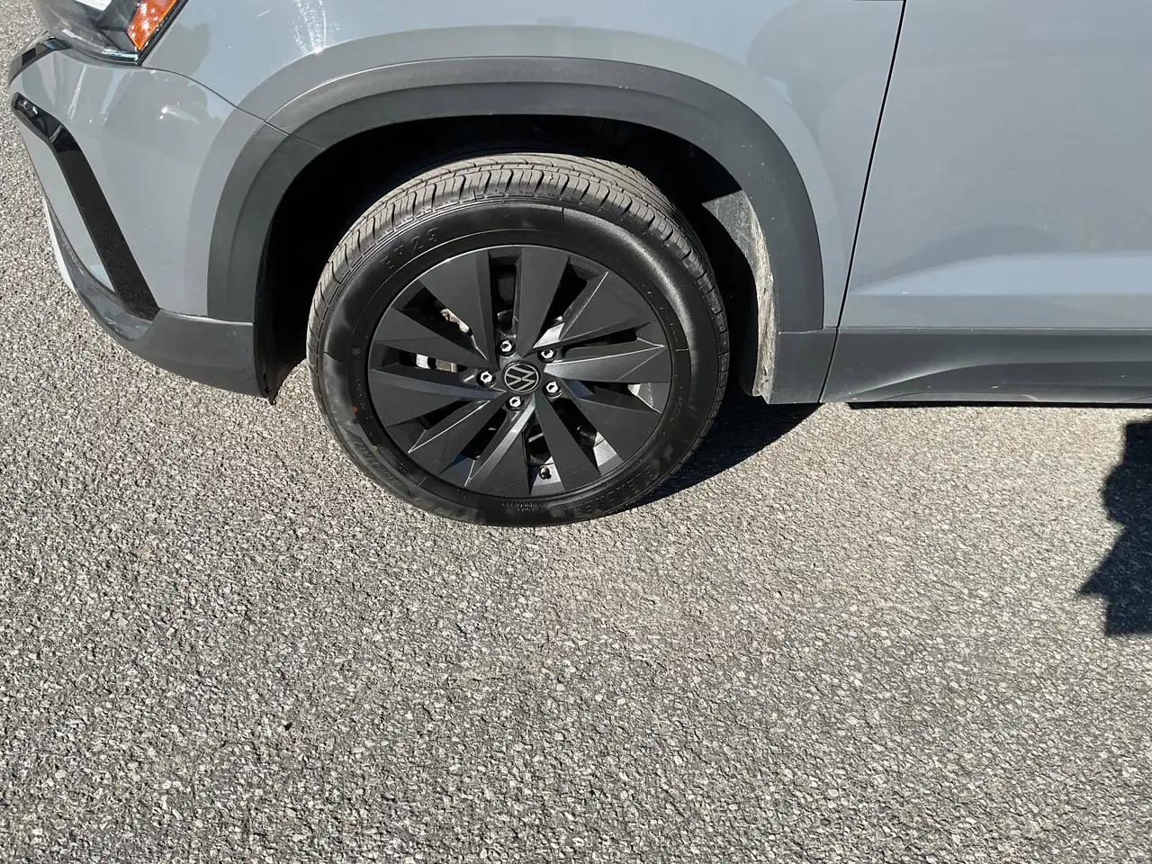 Volkswagen Taos снимка Volkswagen Taos