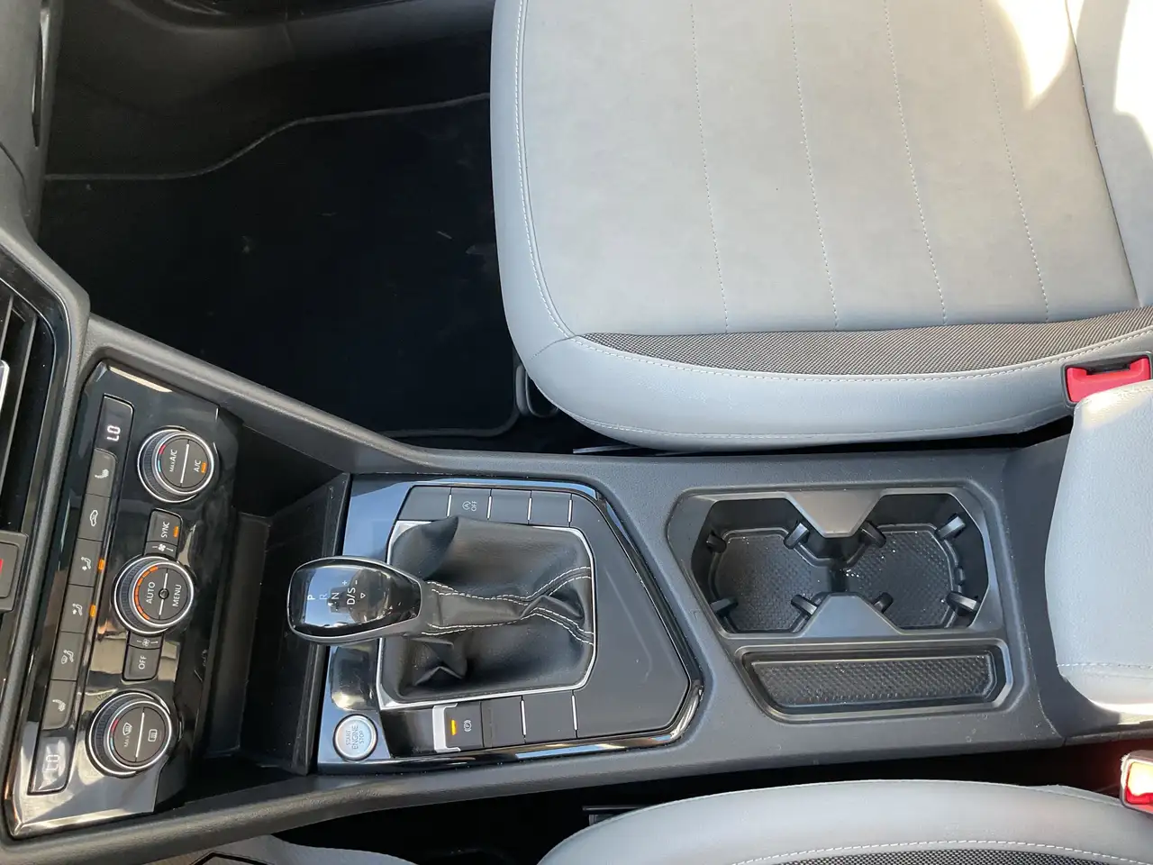 Volkswagen Taos снимка Volkswagen Taos