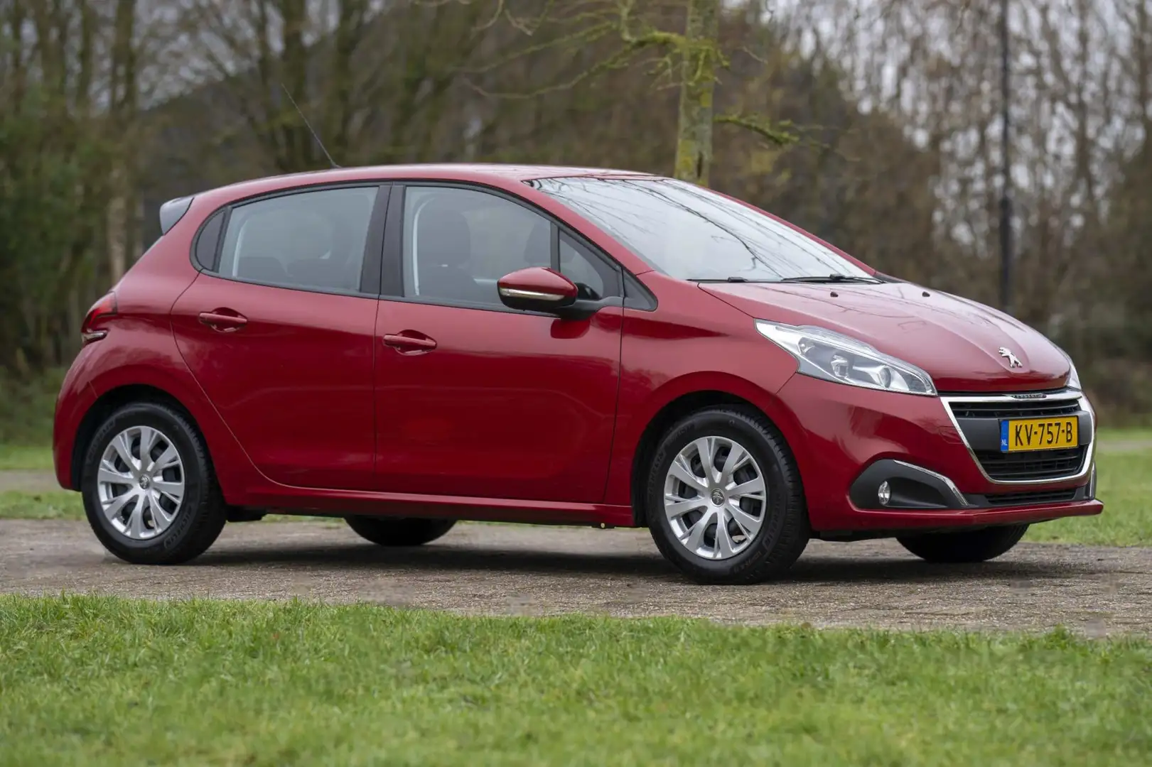 Peugeot 208 1.2 PureTech Blue Lion 1e Eigenaar 11.600km +NAP Rot - 2
