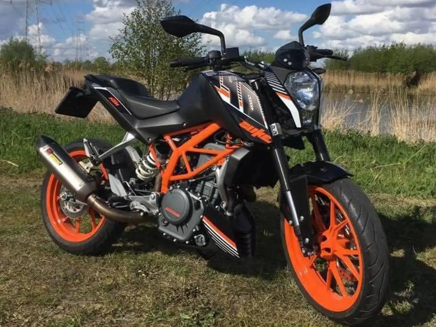KTM 390 Duke Noir - 1