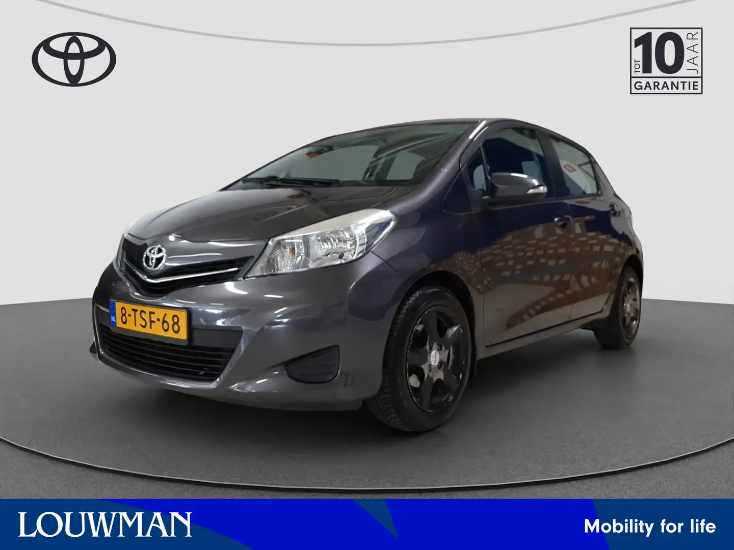 Toyota Yaris 1.3 VVT-i Aspiration | Navigatie | Camera | LM Vel Grijs - 1