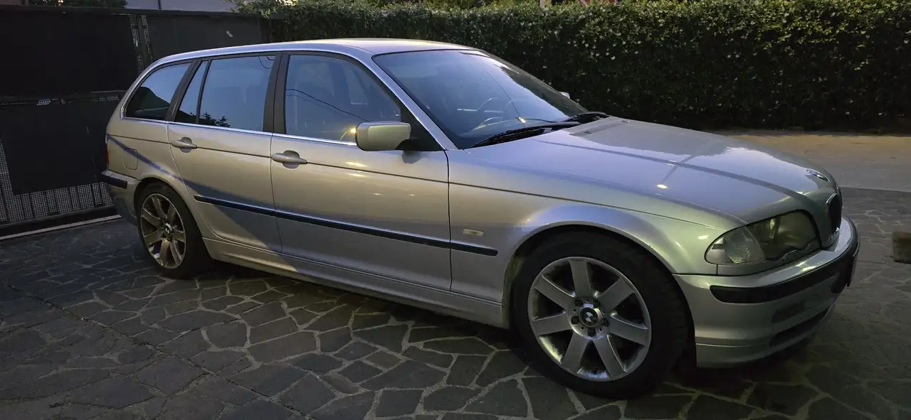 BMW 330i Touring Gpl, foto 5