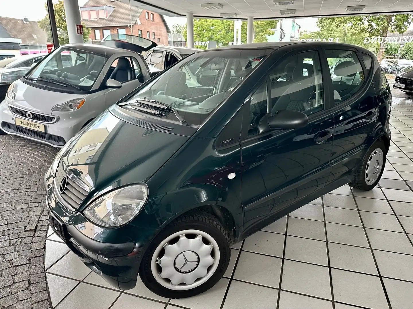 Mercedes-Benz A 140 CLASSIC KLIMA Green - 1