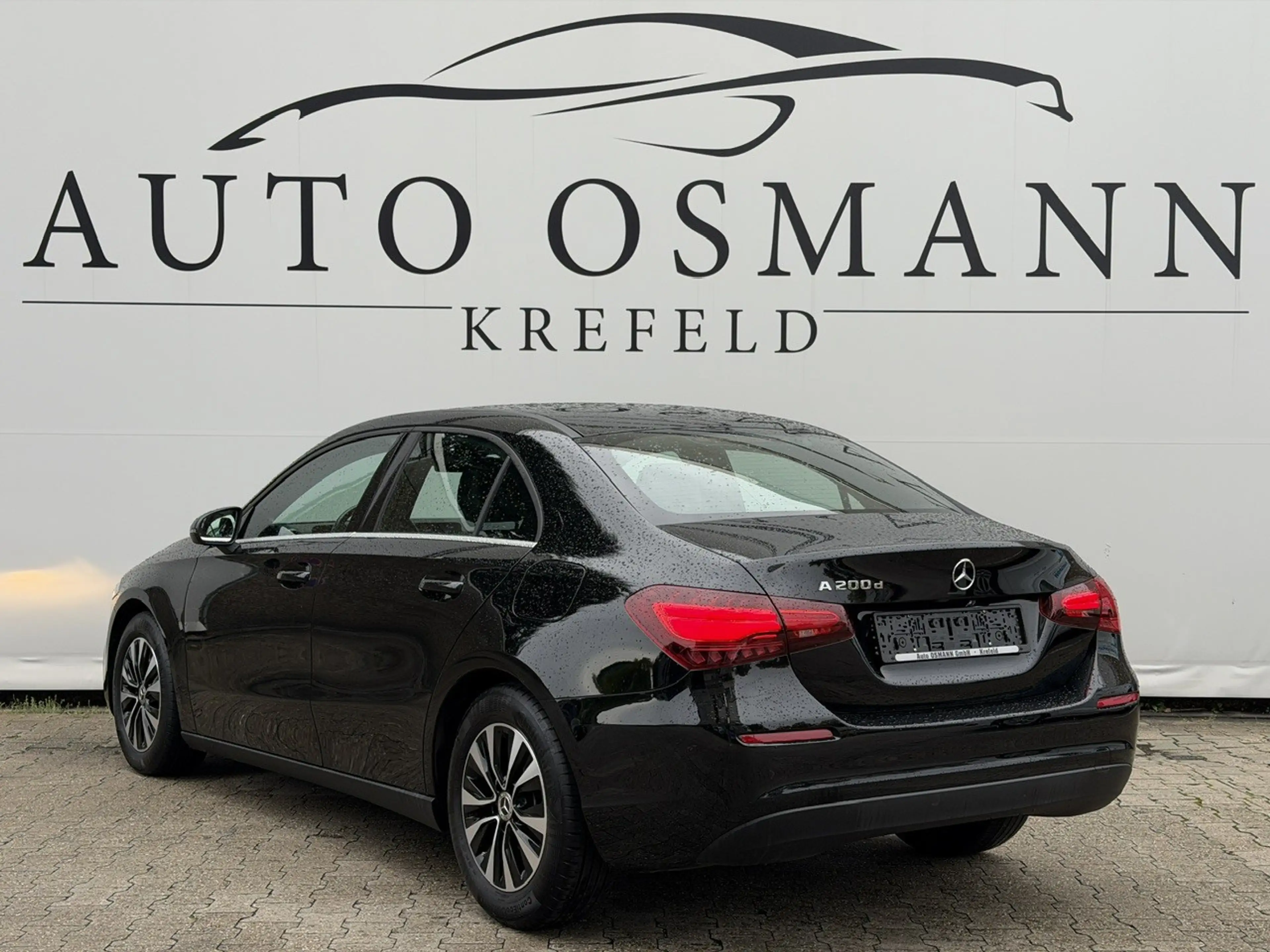 Mercedes-Benz A 200 d 8G-DCT Lim. Entry | RFK | DAB — photo 2