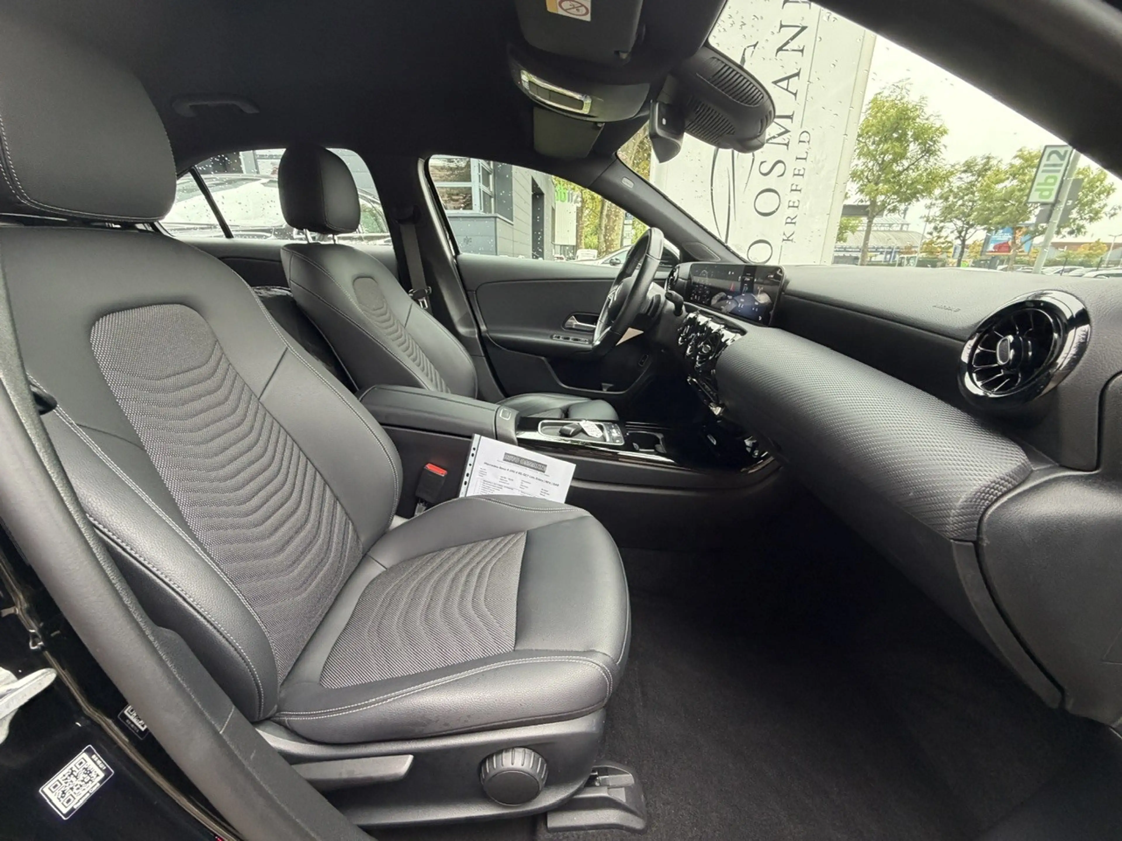 Mercedes-Benz A 200 d 8G-DCT Lim. Entry | RFK | DAB — photo 12