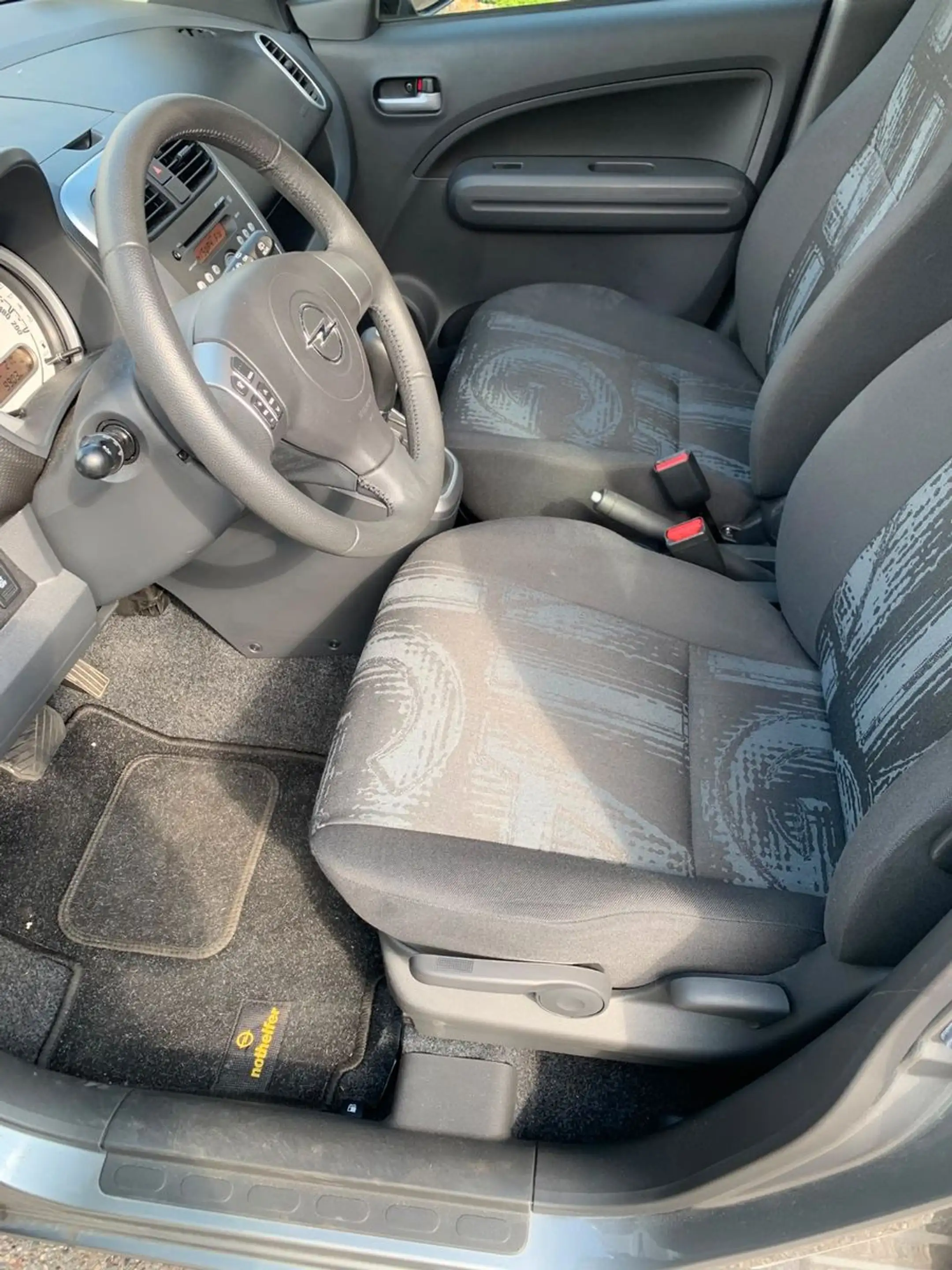 Opel Agila B Edition AUTOMATIK Neuwertiger Zustand — photo 13