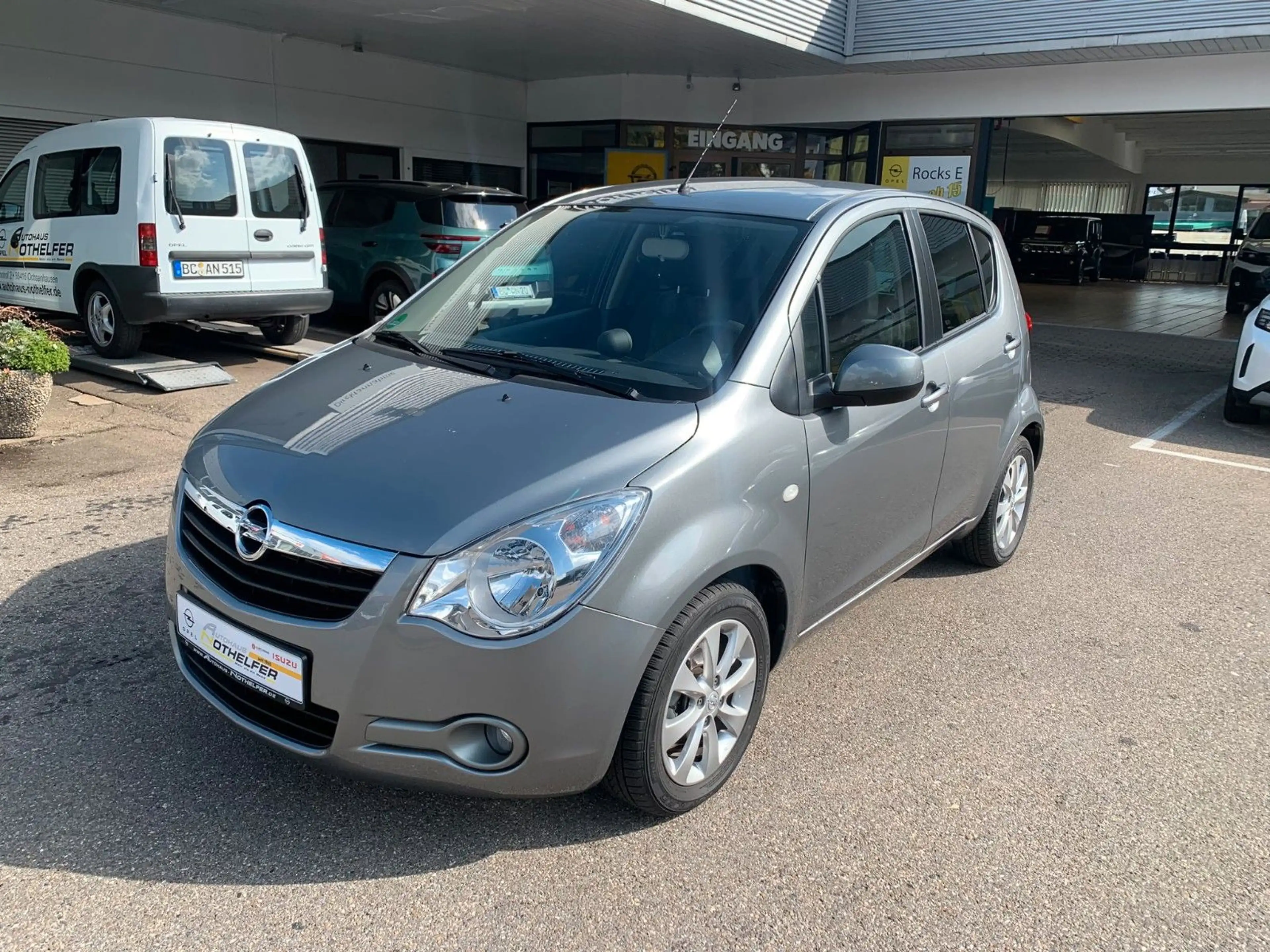 Opel Agila B Edition AUTOMATIK Neuwertiger Zustand — photo 2