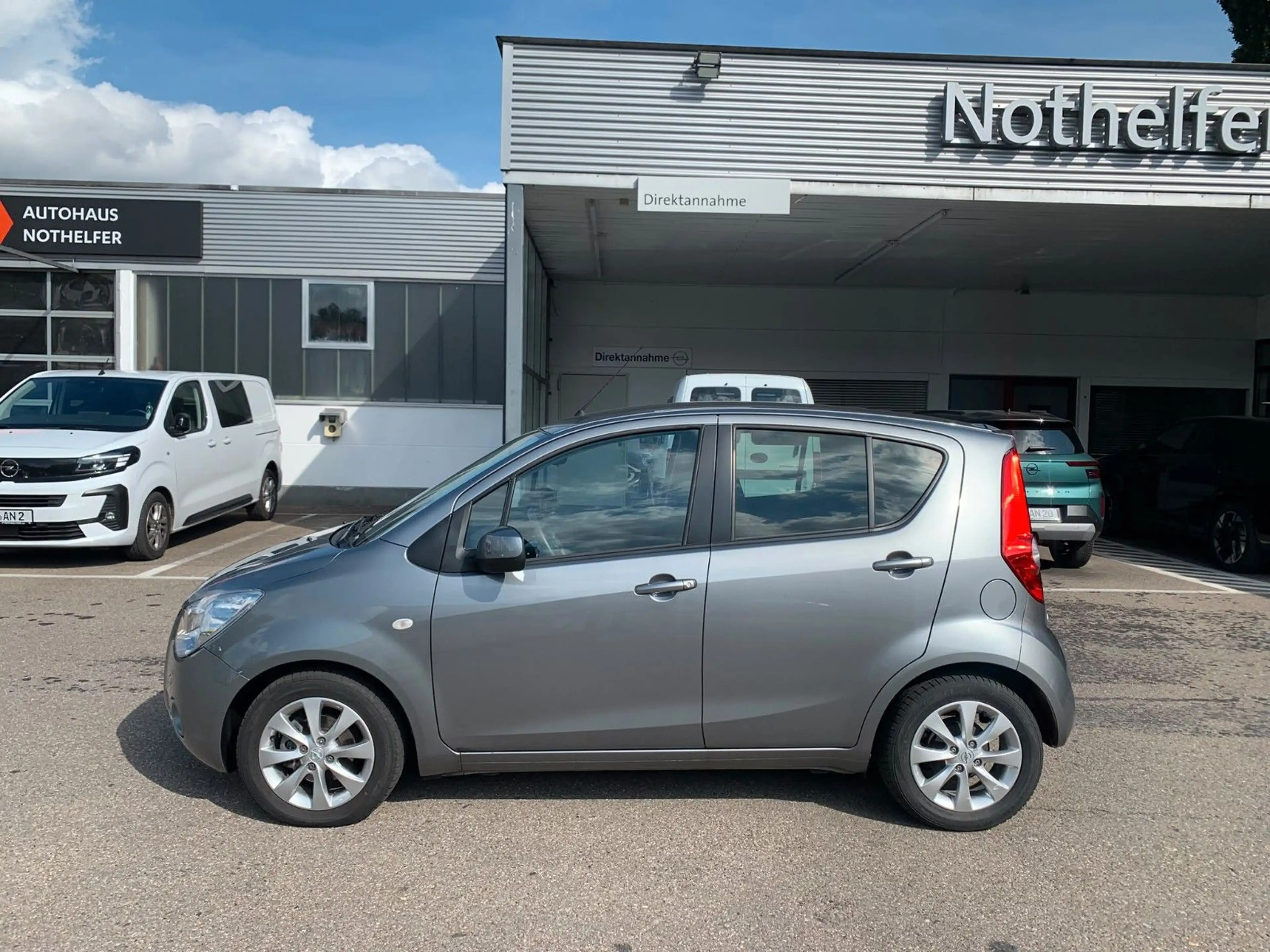 Opel Agila B Edition AUTOMATIK Neuwertiger Zustand