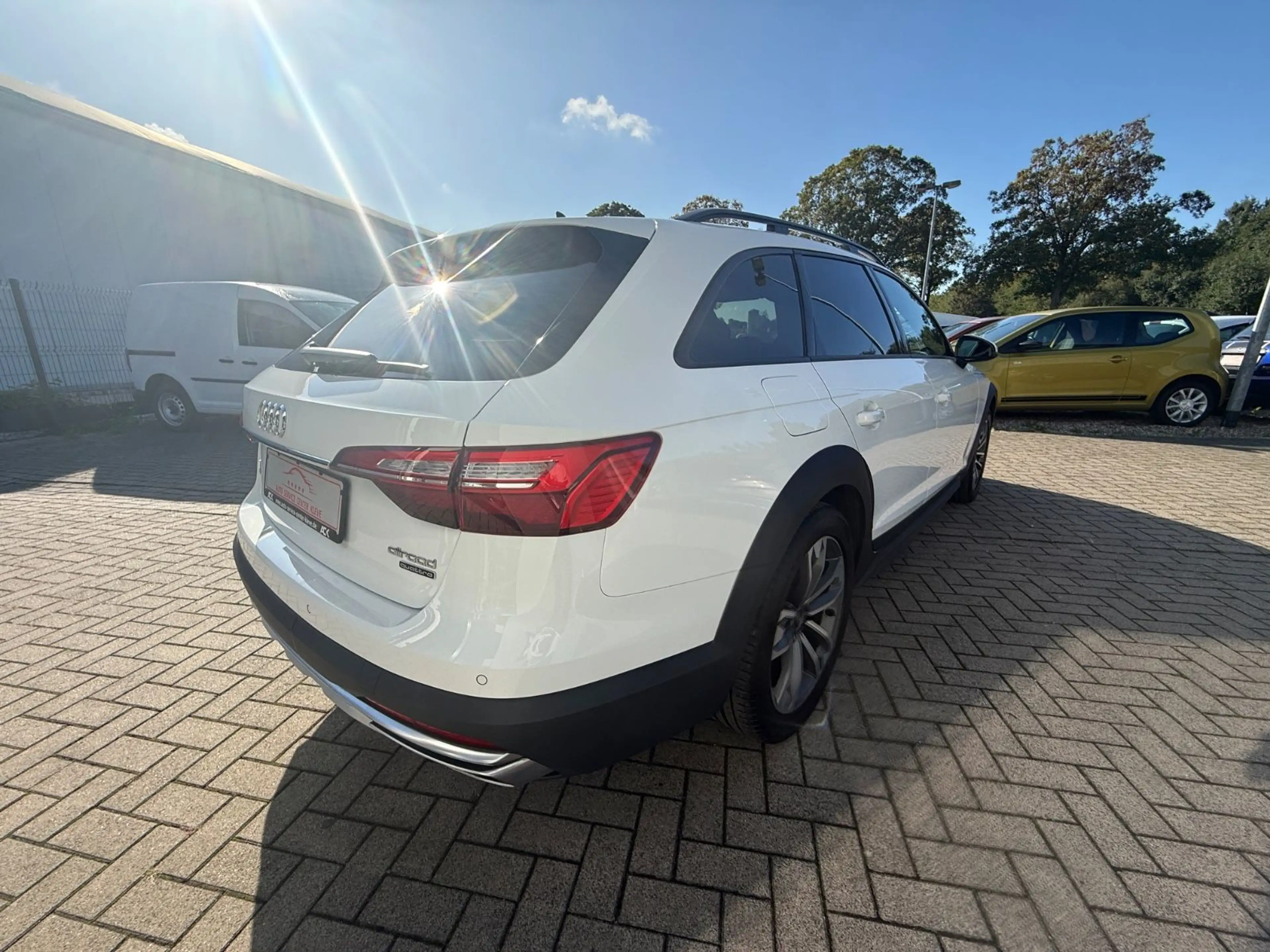 Audi A4 allroad quattro 40 TDI*MMI*ACC*AHK*SHZ*PDC — photo 8