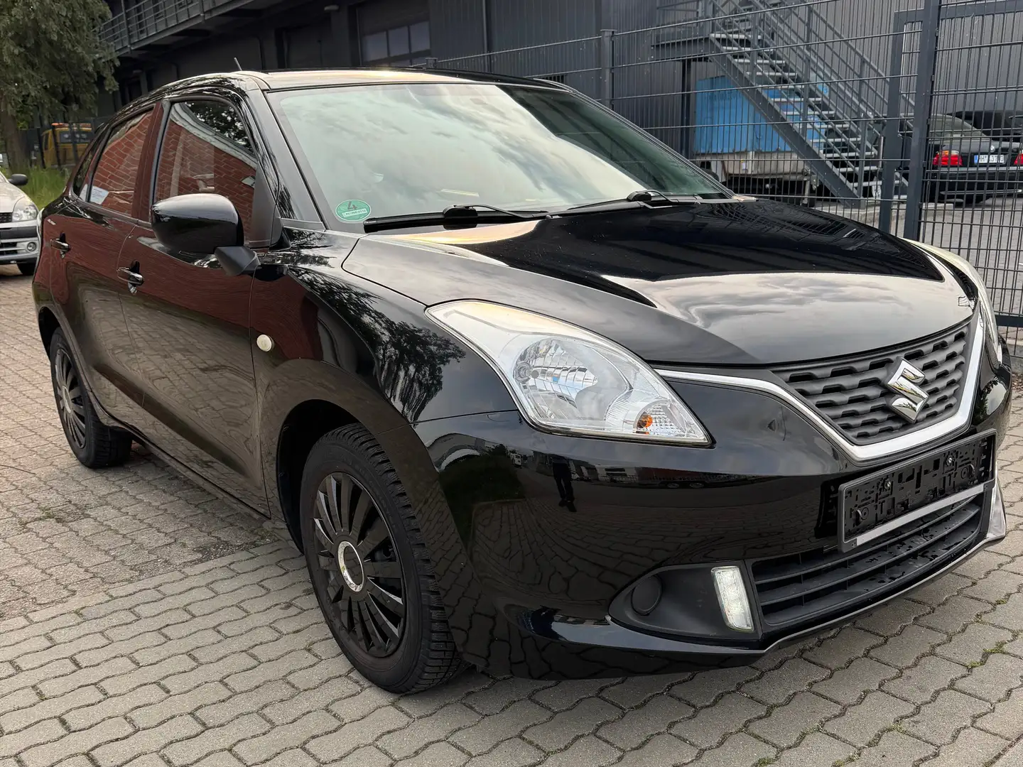 Suzuki Baleno Baleno 1.2 Dualjet Club Negru - 1