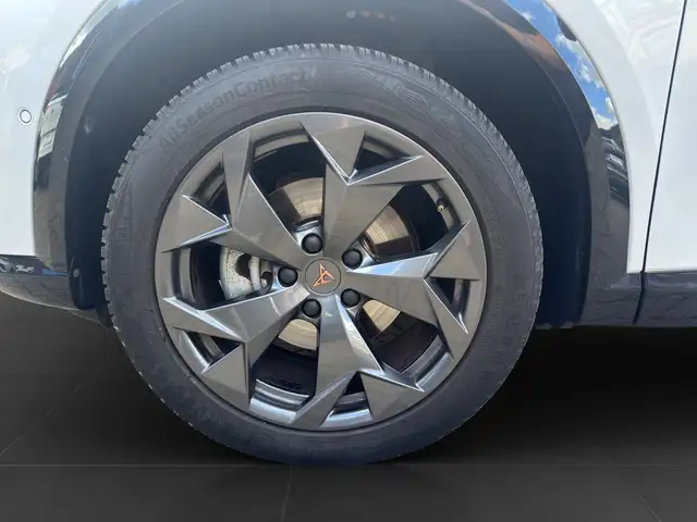 Cupra Formentor view 7