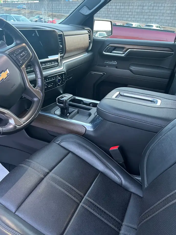 Chevrolet Silverado 1500 снимка Chevrolet Silverado 1500
