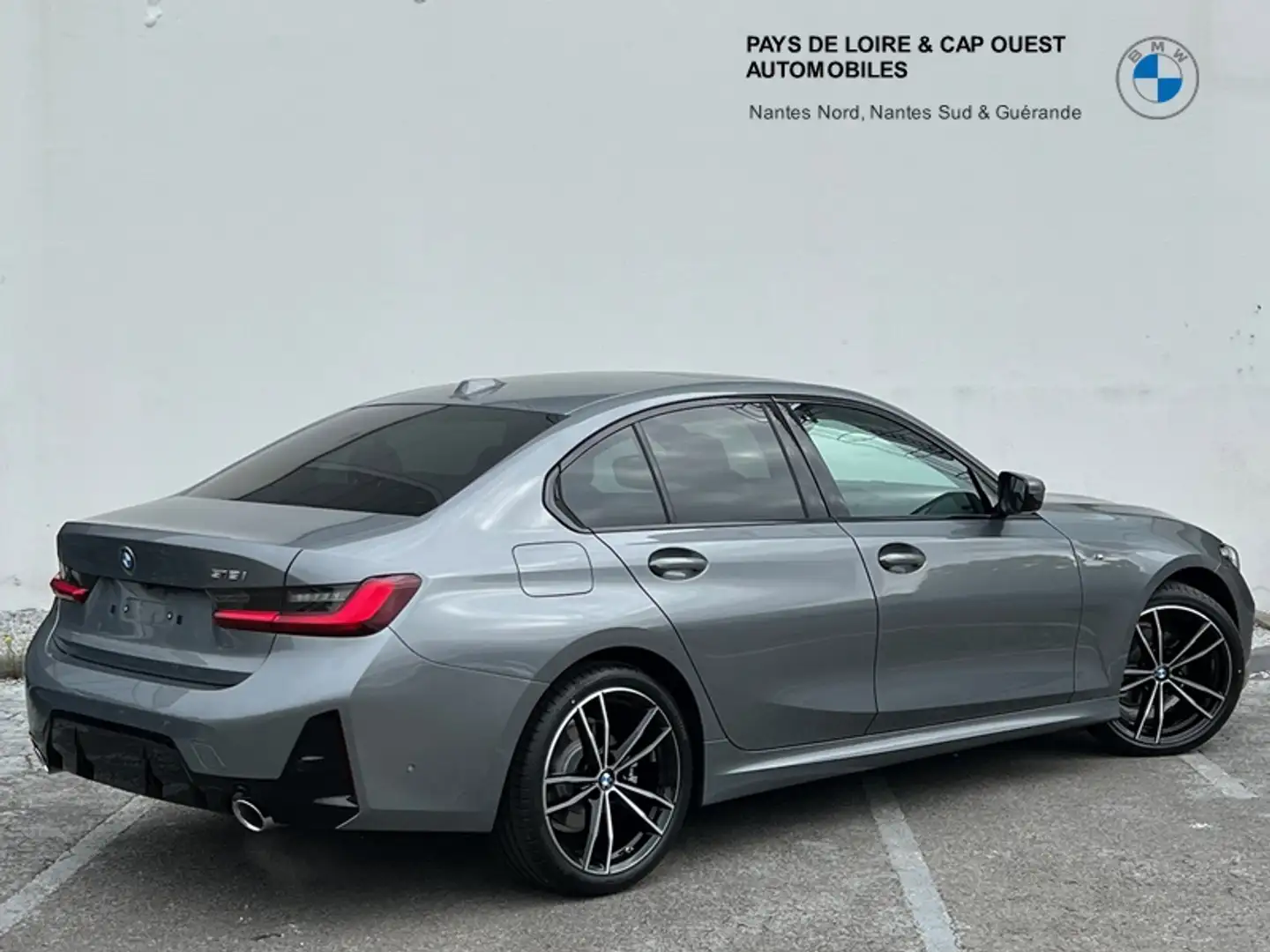 BMW 318 318iA 156ch M Sport Gris - 2