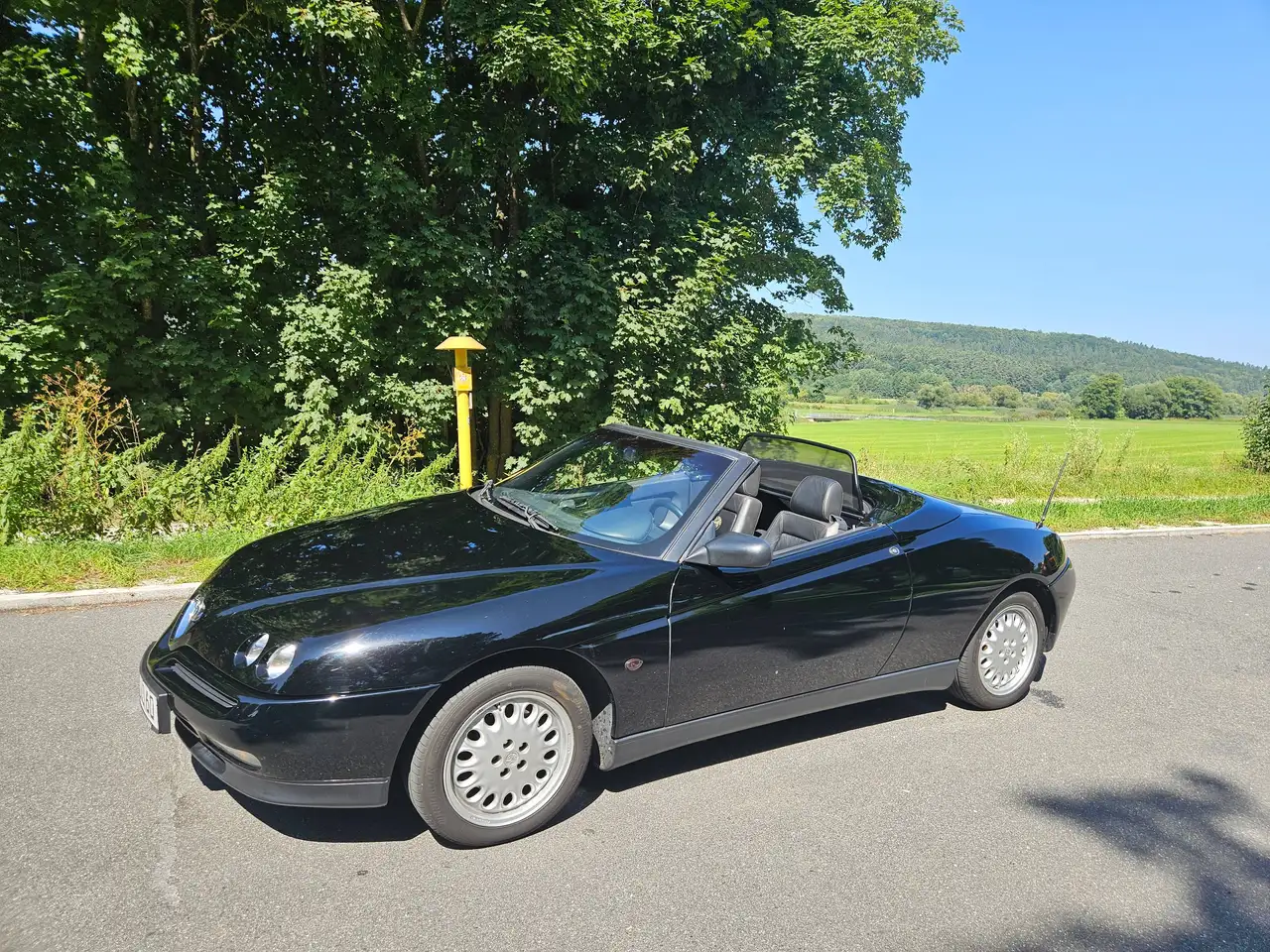 Alfa Romeo Spider 2.0 16V Twin Spark, foto 1