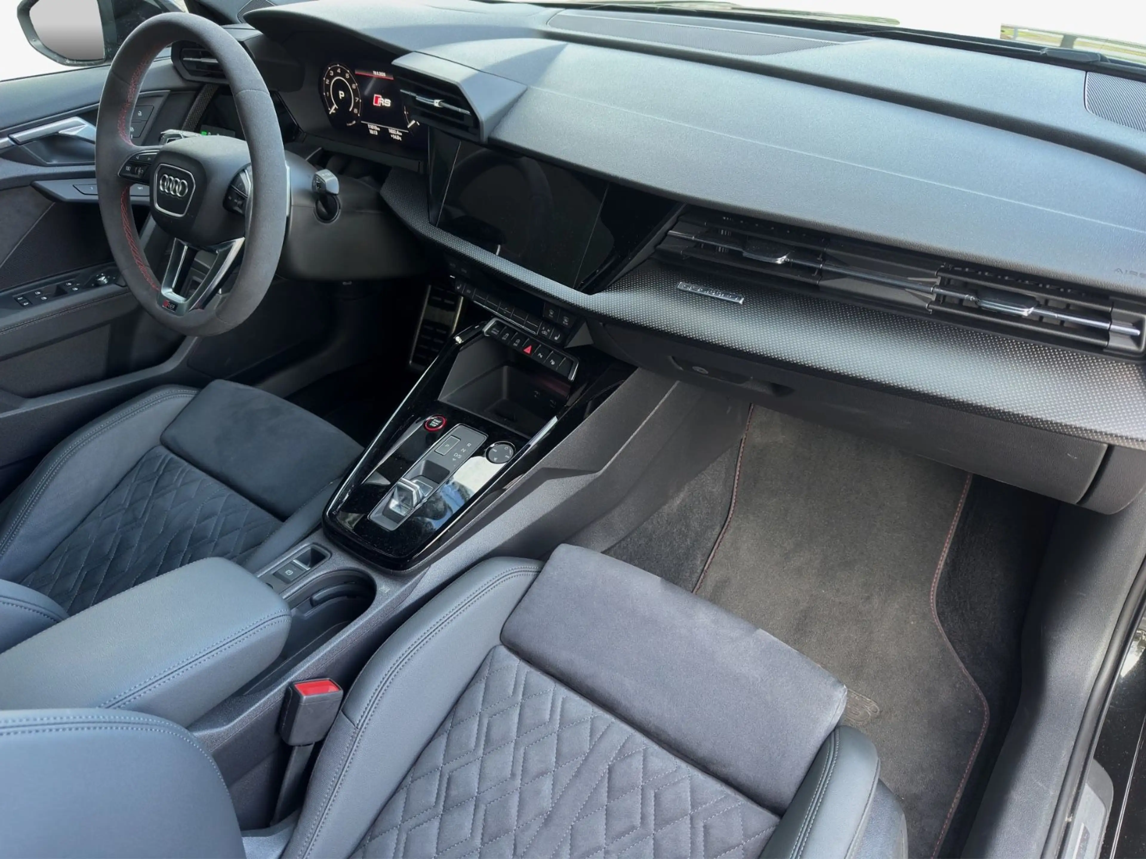 Audi RS3 Limousine Quattro°MARTIX°ACC°HUD°B&O°MEM° — photo 5