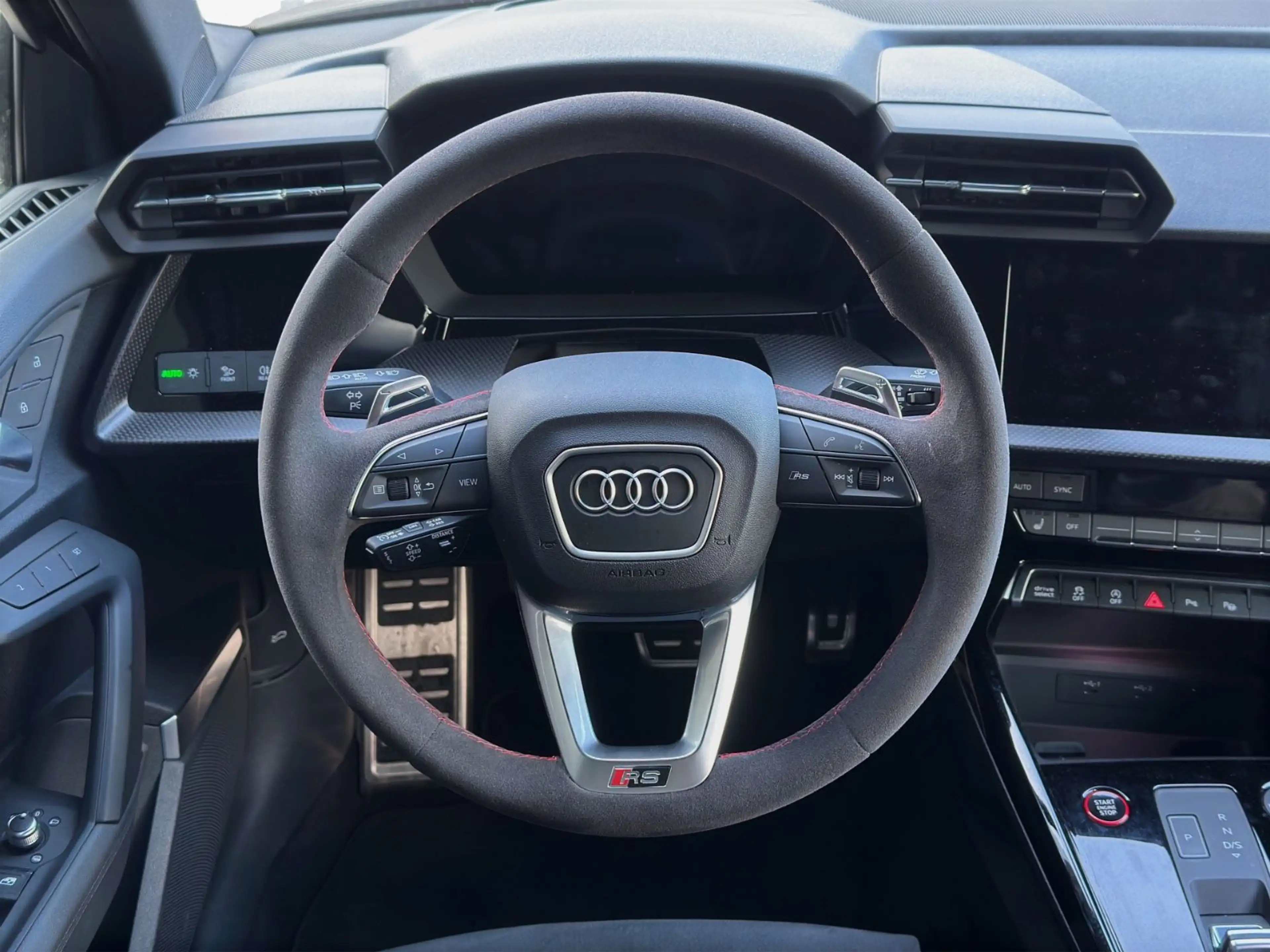 Audi RS3 Limousine Quattro°MARTIX°ACC°HUD°B&O°MEM° — photo 8