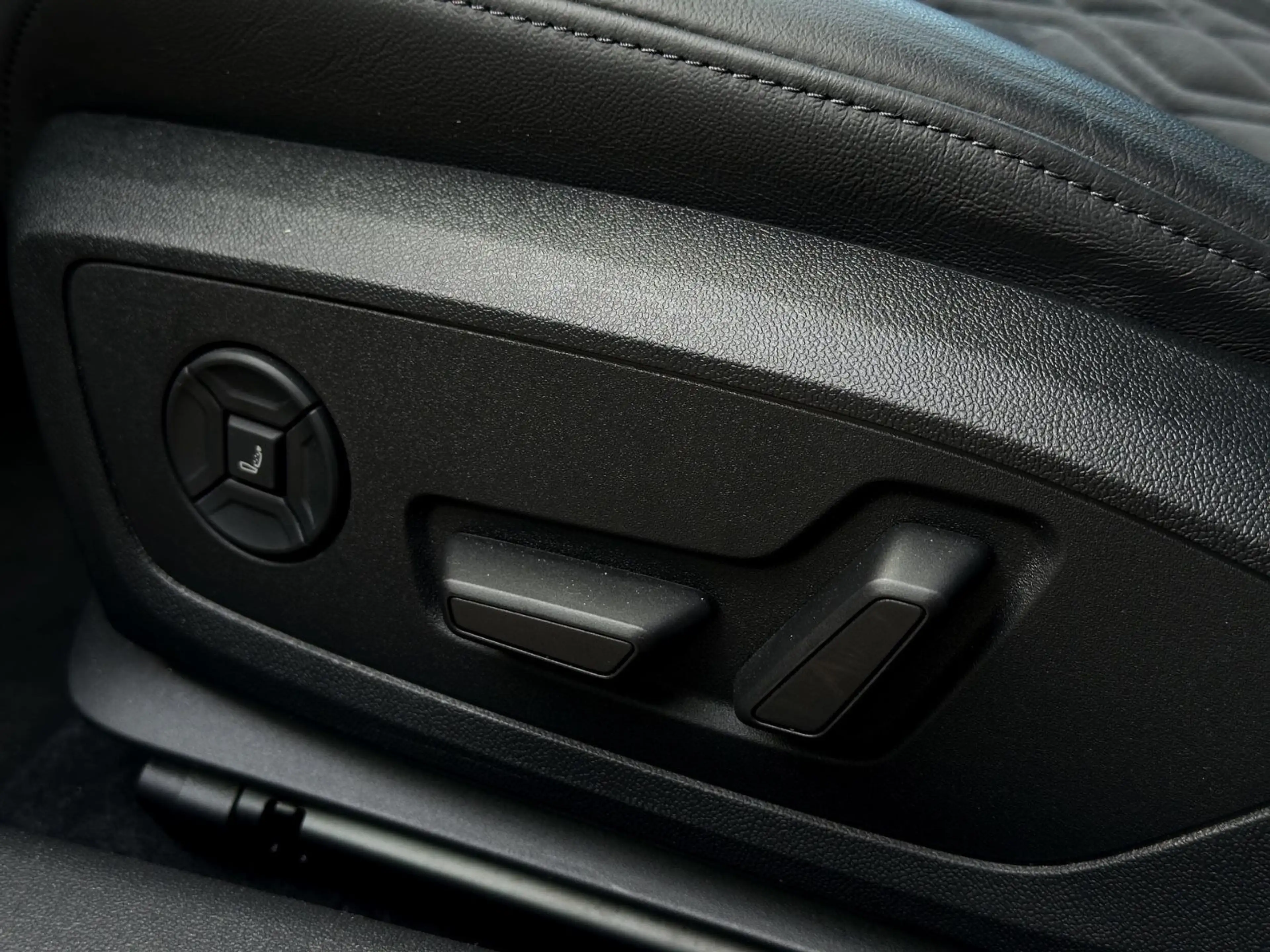 Audi RS3 Limousine Quattro°MARTIX°ACC°HUD°B&O°MEM° — photo 15