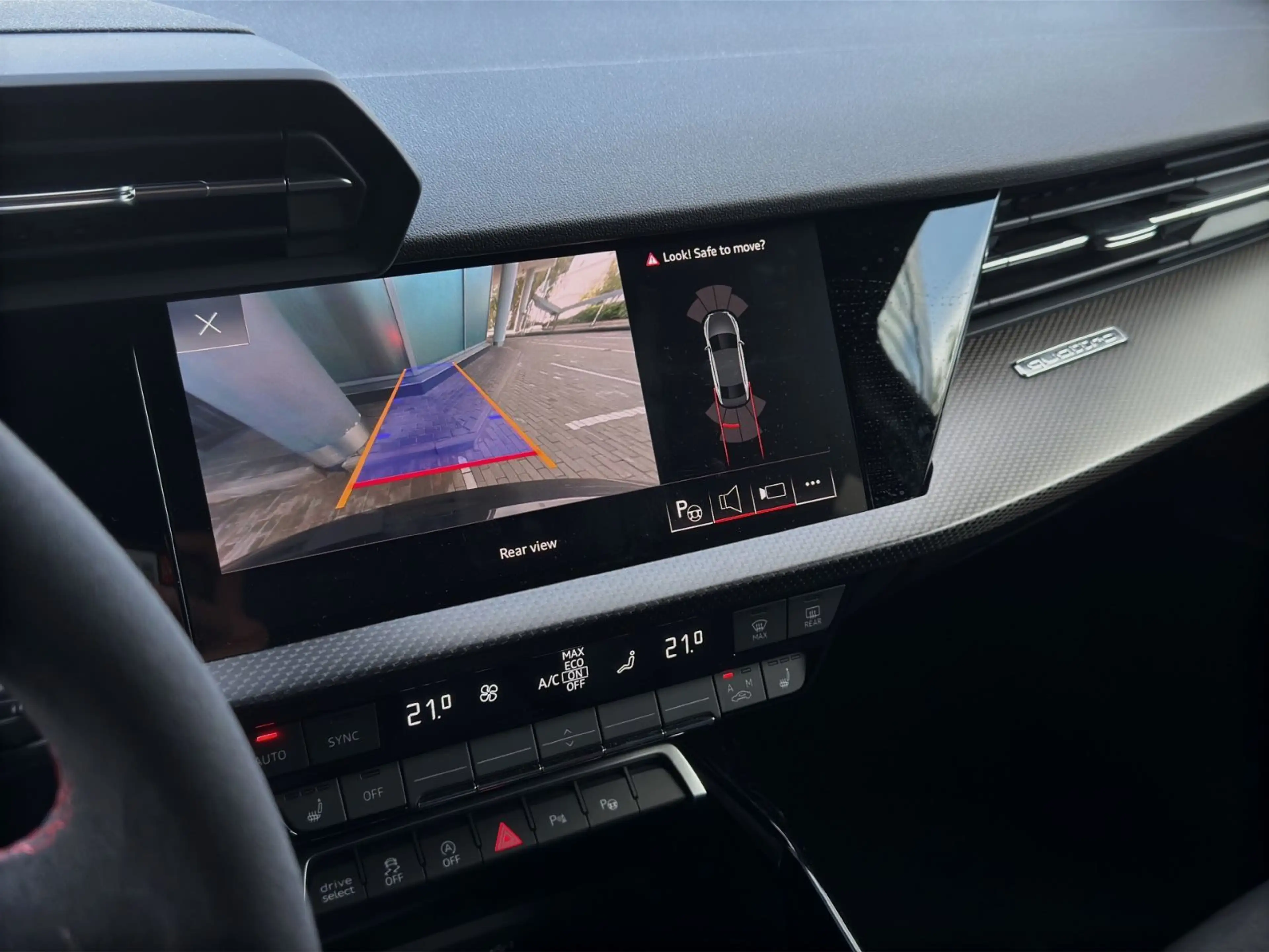 Audi RS3 Limousine Quattro°MARTIX°ACC°HUD°B&O°MEM° — photo 11