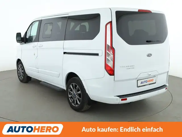 Ford Tourneo Custom view 4