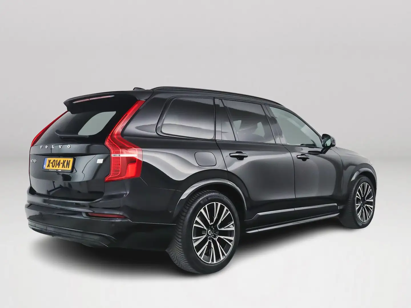 Volvo XC90 T8 Recharge Aut. AWD Ultimate Dark | Luchtvering | Zwart - 2