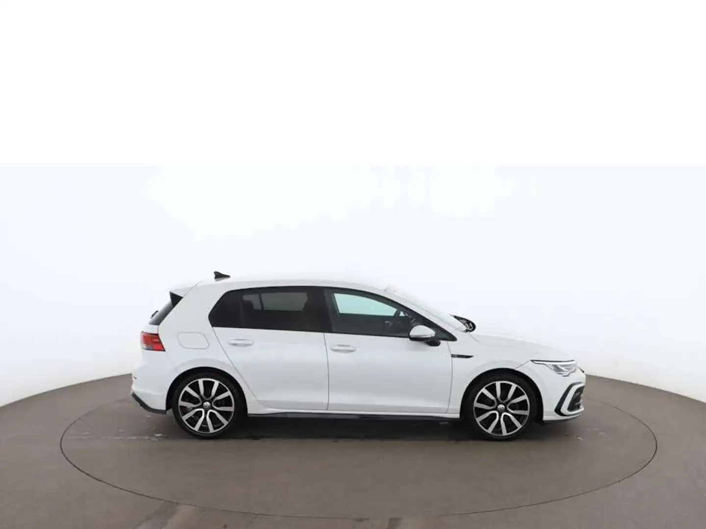 Volkswagen Golf VIII 1.5 eTSI R-Line Aut LED RADAR NAVI PDC Bianco - 2