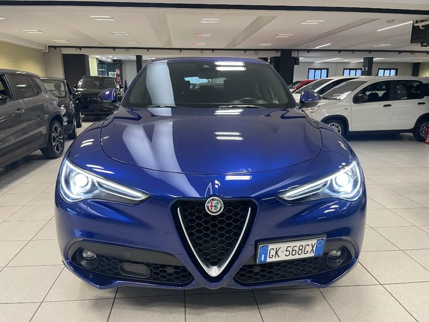 Alfa Romeo Stelvio 2.2 Turbodiesel 190 CV AT8 Q4 Business Bleu - 2