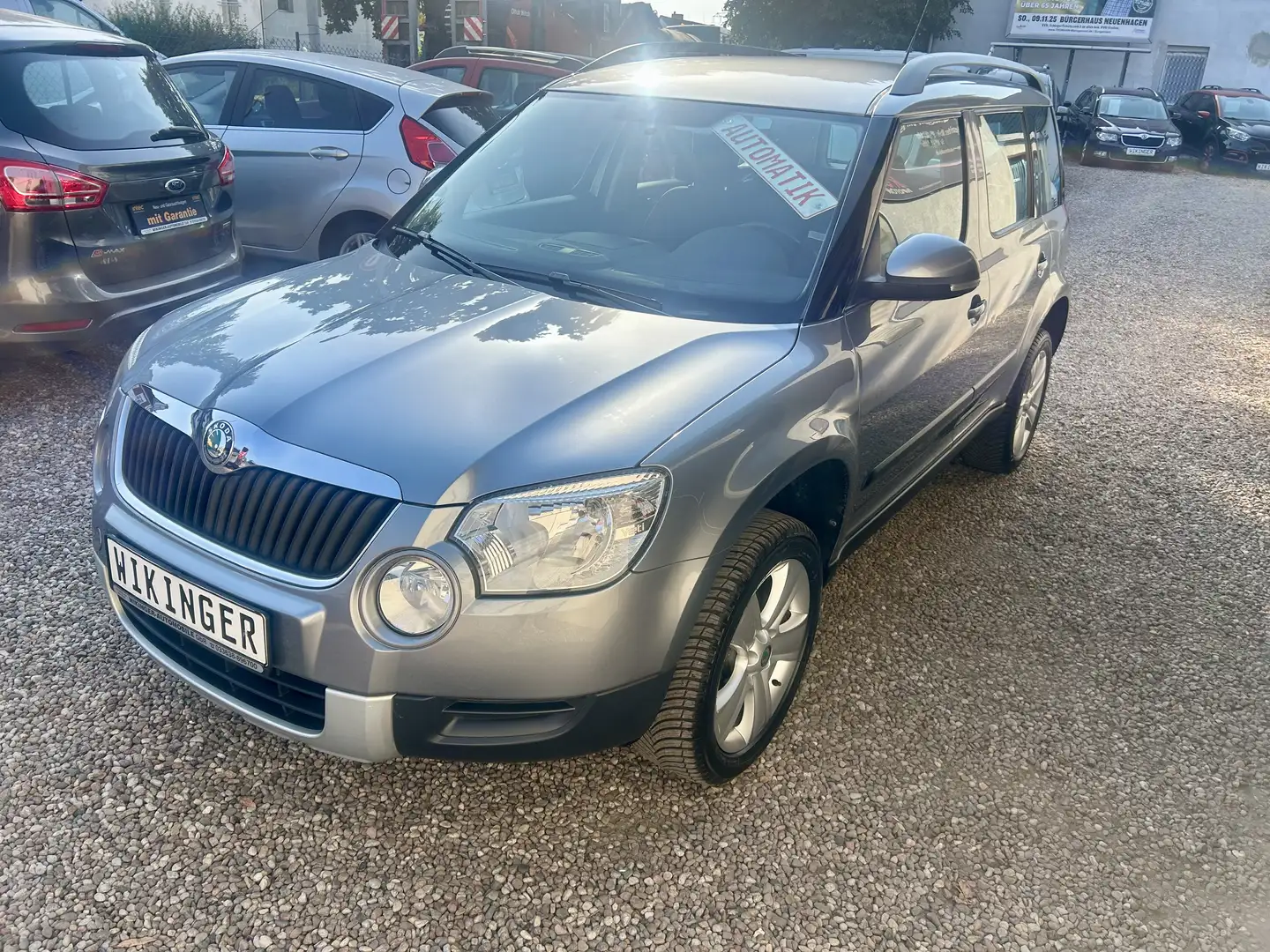 Skoda Yeti Ambition Automatik * Klima * PDC * Alu *TüV neu Grau - 1
