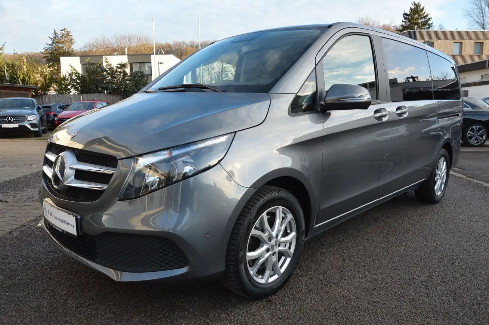 Mercedes-Benz V 220 d EDITION lang*AUTOMATIK*7-SITZE*DISTR*CAM* Gris - 1
