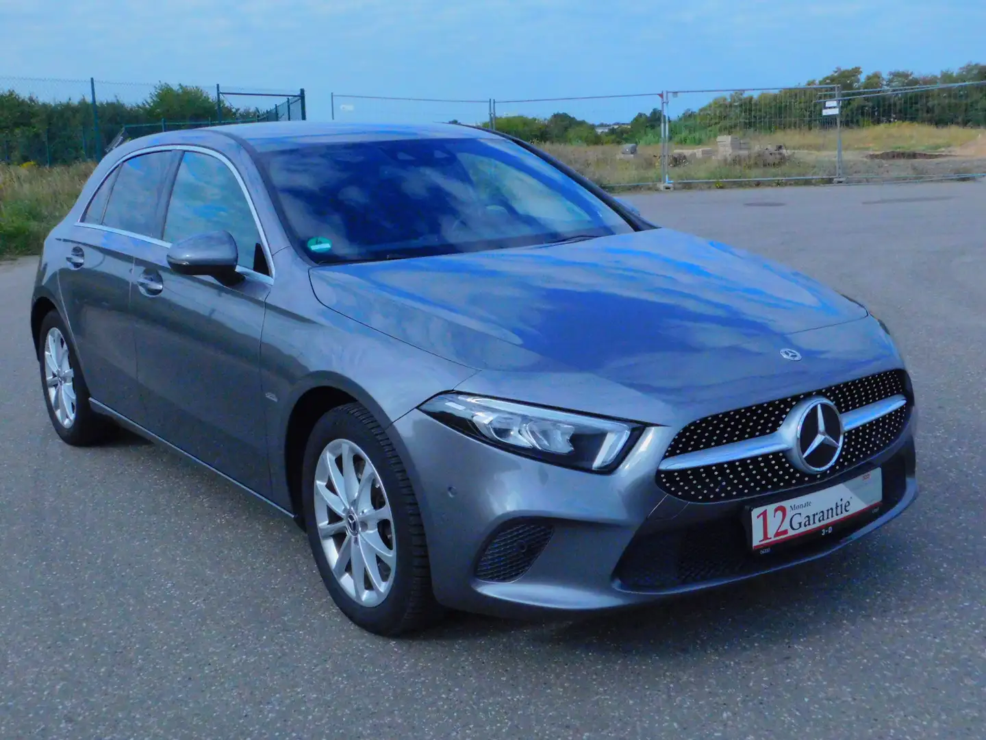 Mercedes-Benz A 250 A 250 PROGRESSIVE Navi Leder MB-Service Kamera SW Grau - 2