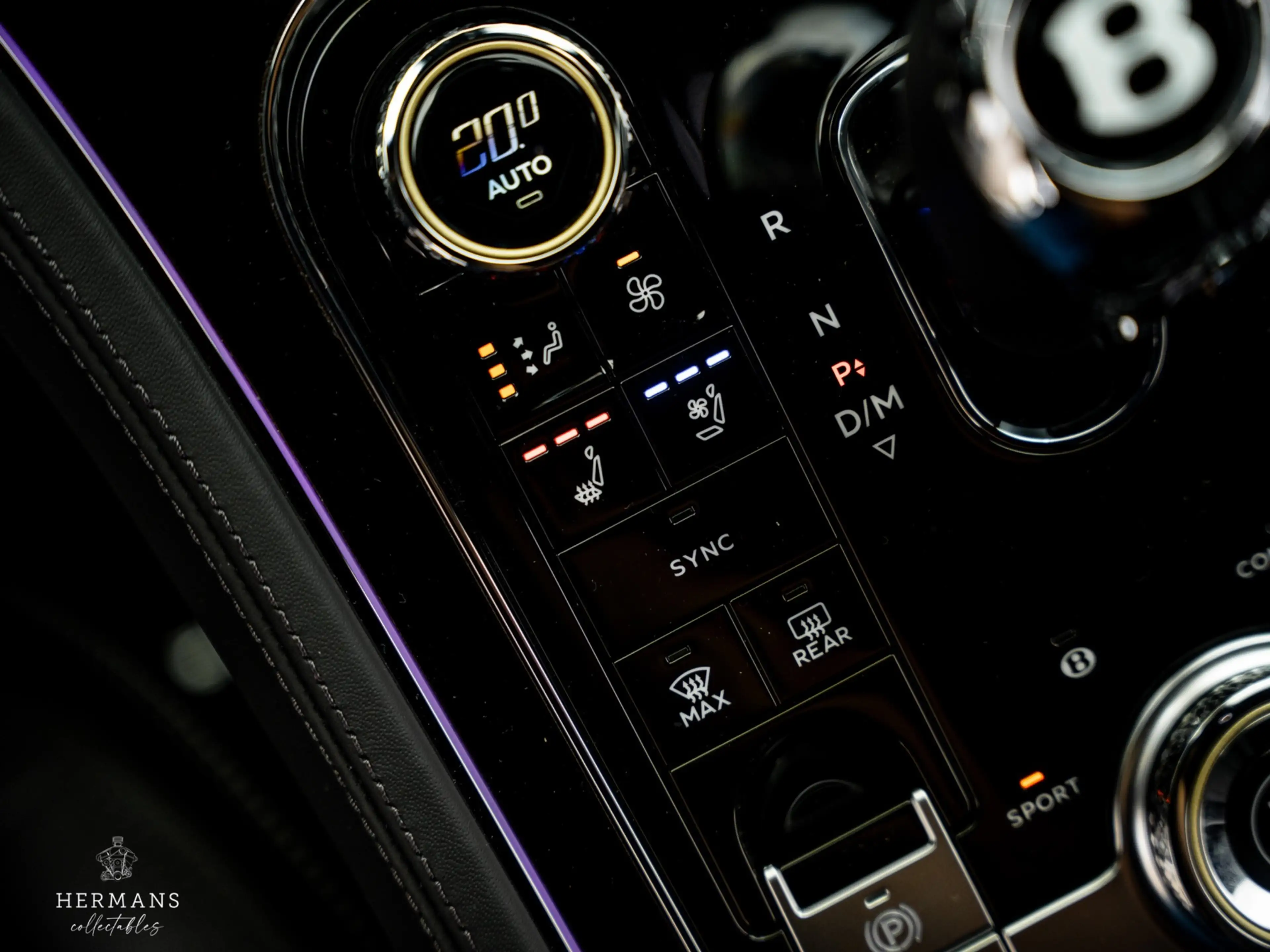 Bentley Continental GT 4.0 V8 / Massage / Adaptive / Perfect History — photo 29