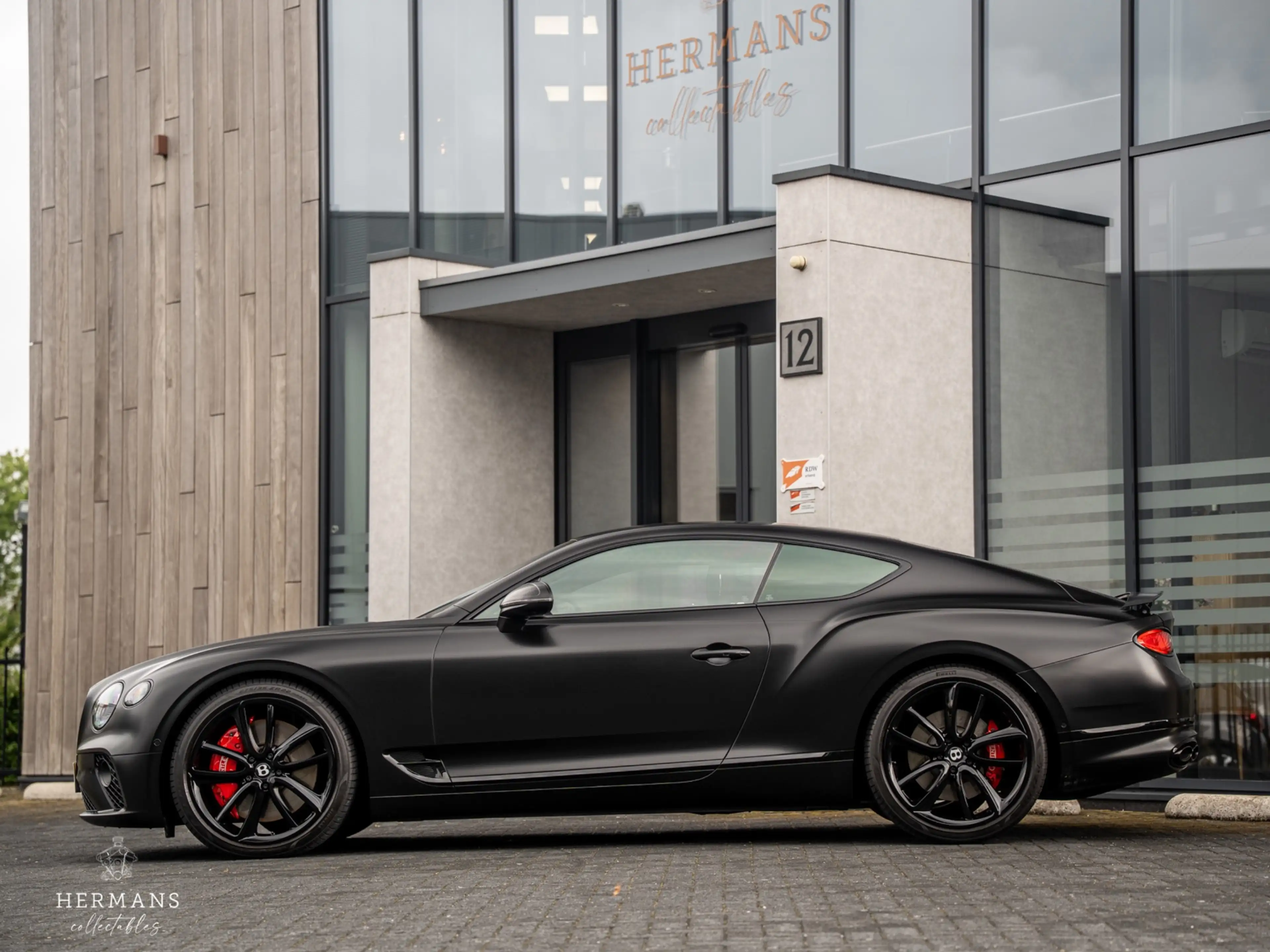 Bentley Continental GT 4.0 V8 / Massage / Adaptive / Perfect History — photo 13