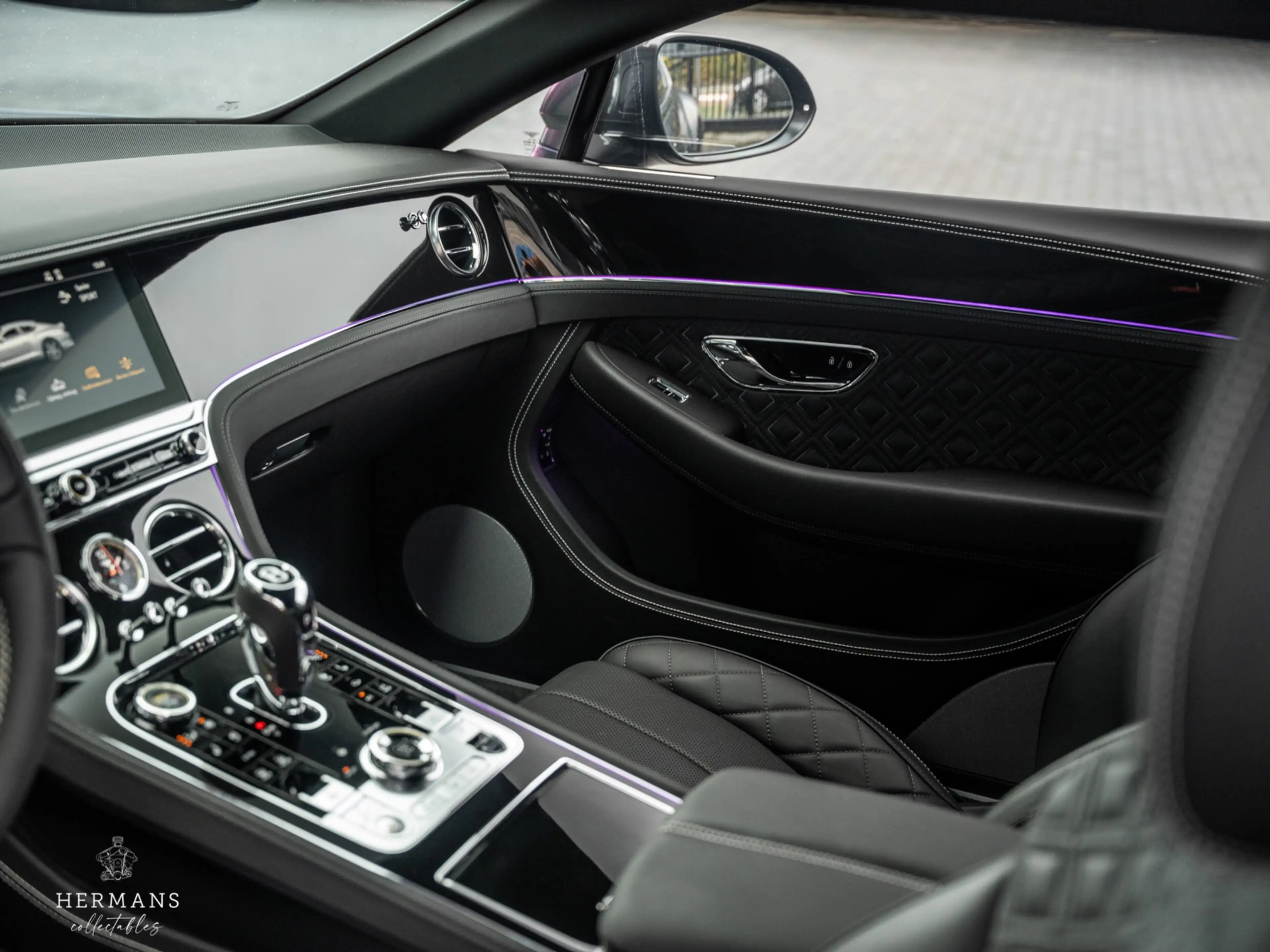Bentley Continental GT 4.0 V8 / Massage / Adaptive / Perfect History — photo 27