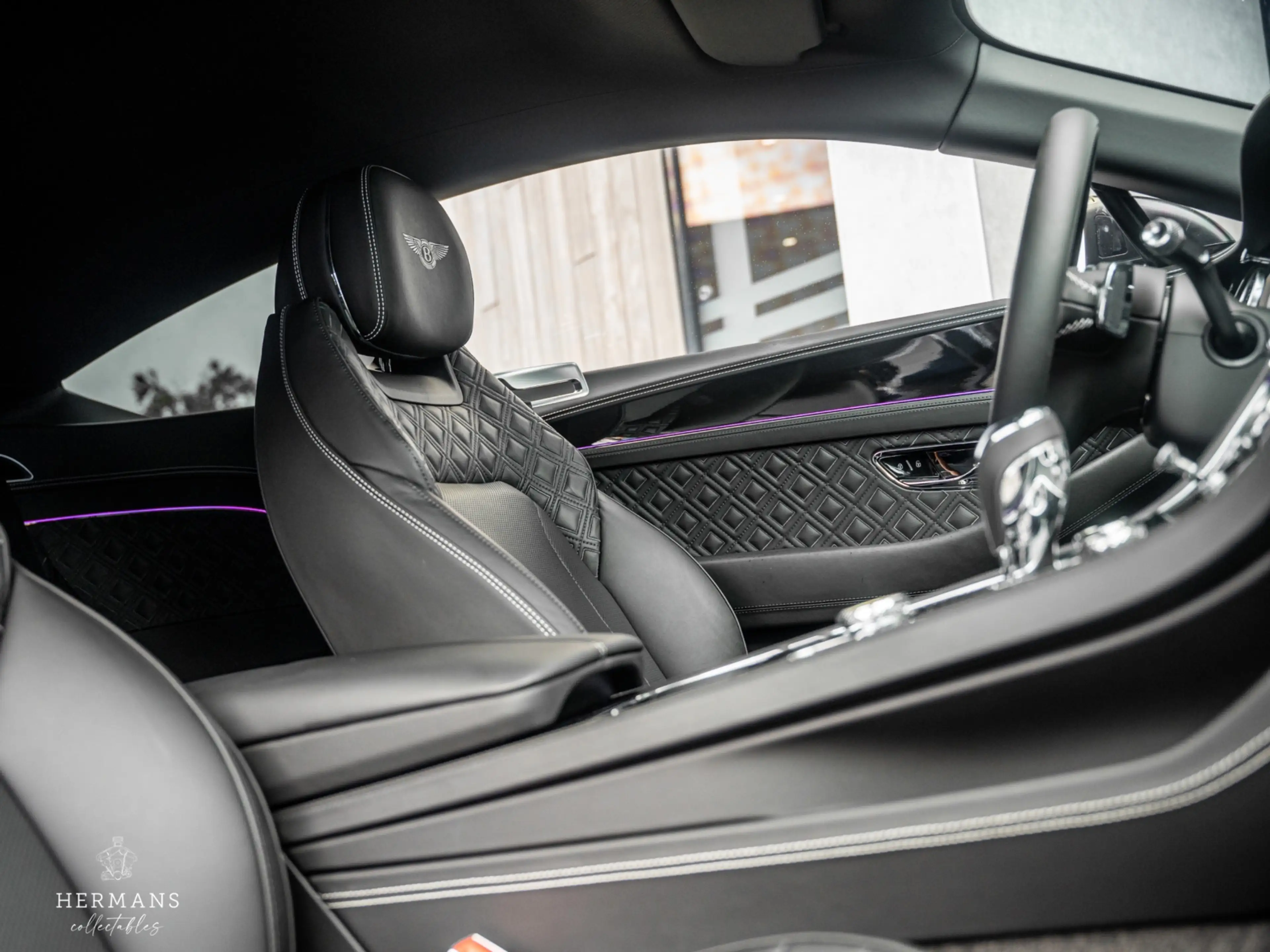Bentley Continental GT 4.0 V8 / Massage / Adaptive / Perfect History — photo 25