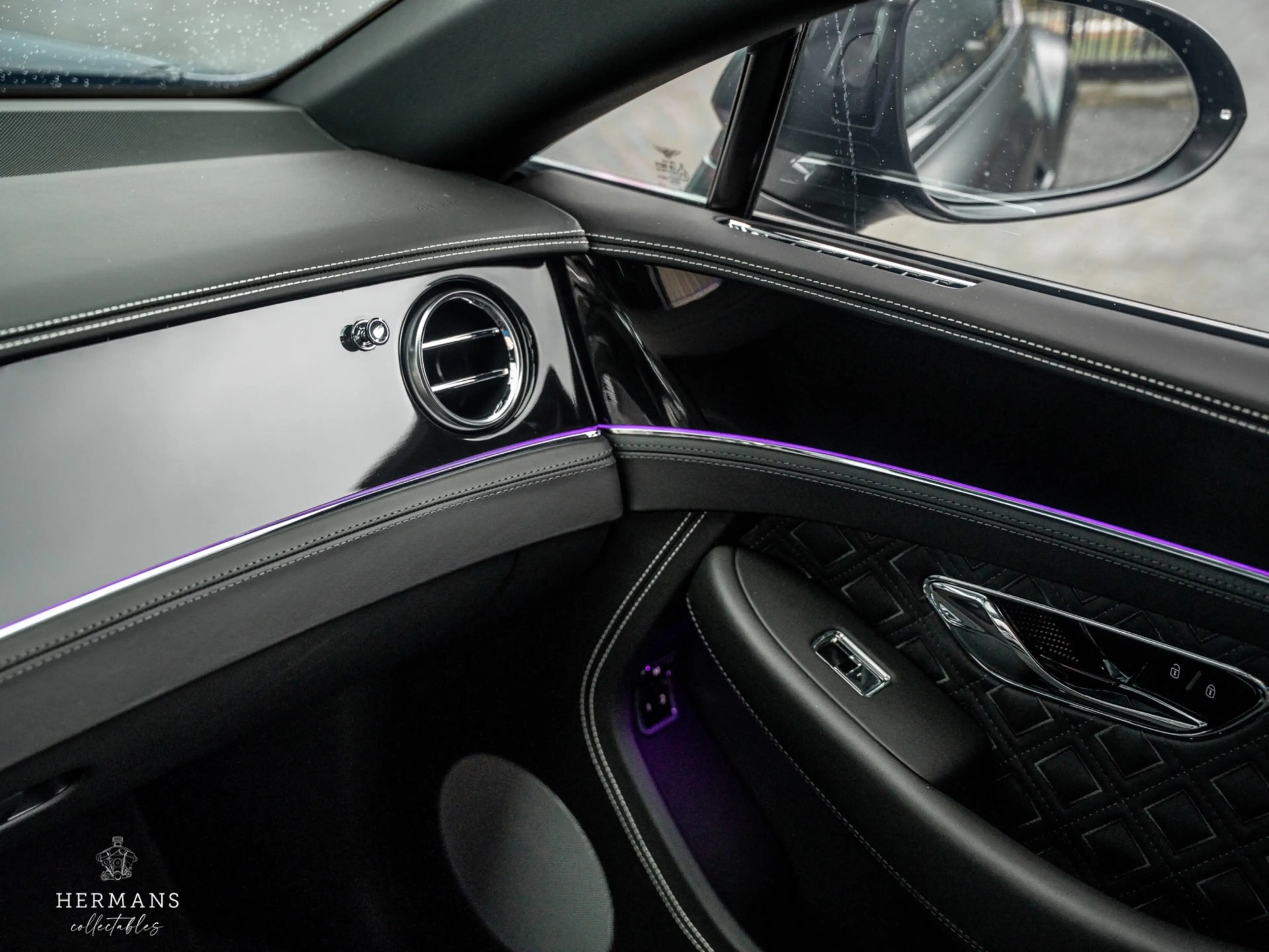 Bentley Continental GT 4.0 V8 / Massage / Adaptive / Perfect History — photo 33
