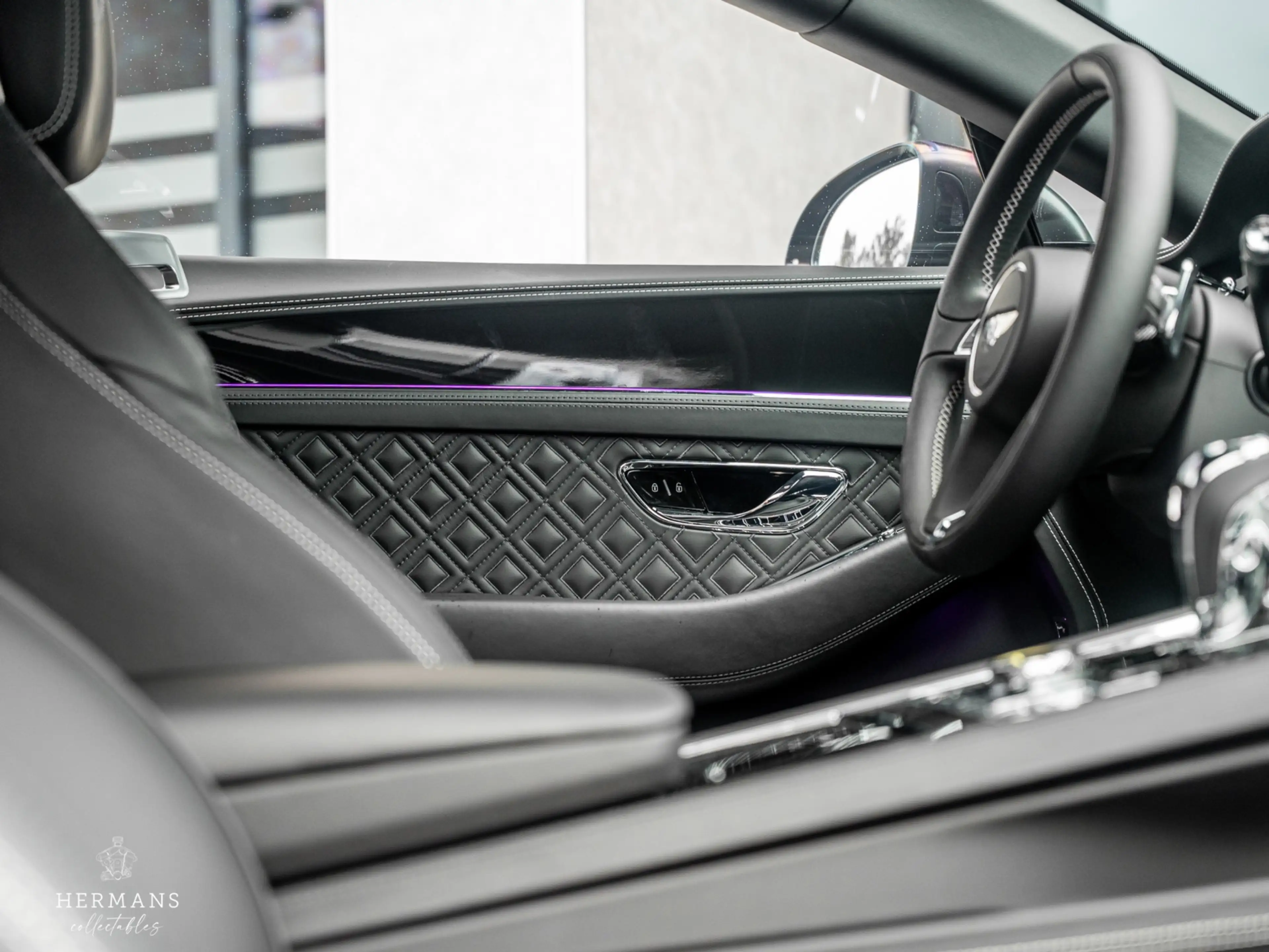 Bentley Continental GT 4.0 V8 / Massage / Adaptive / Perfect History — photo 18