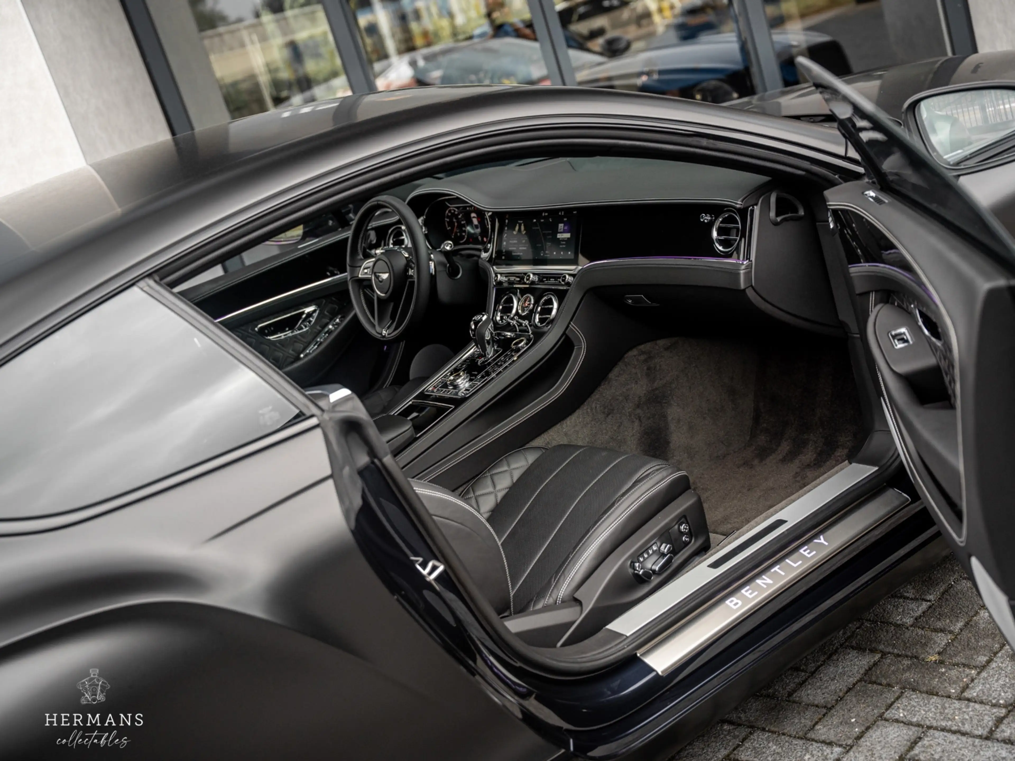 Bentley Continental GT 4.0 V8 / Massage / Adaptive / Perfect History — photo 8